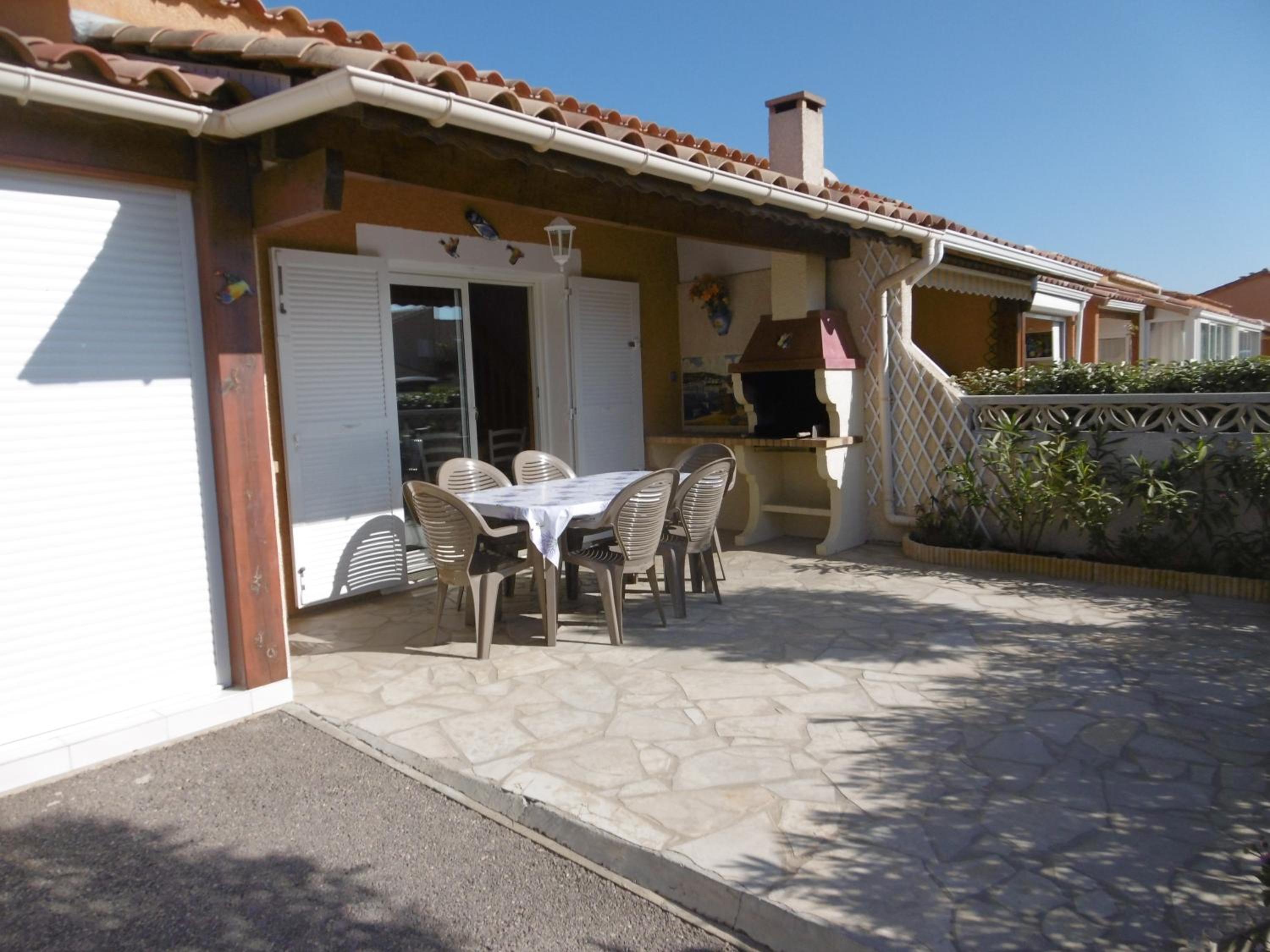 HOLIDAYLAND BAIE DES OLIVIERS VILLA 36m2 1chambre fermée 6 couchages ou VILLA 41M2 2chambres fermées 7 couchages view 5