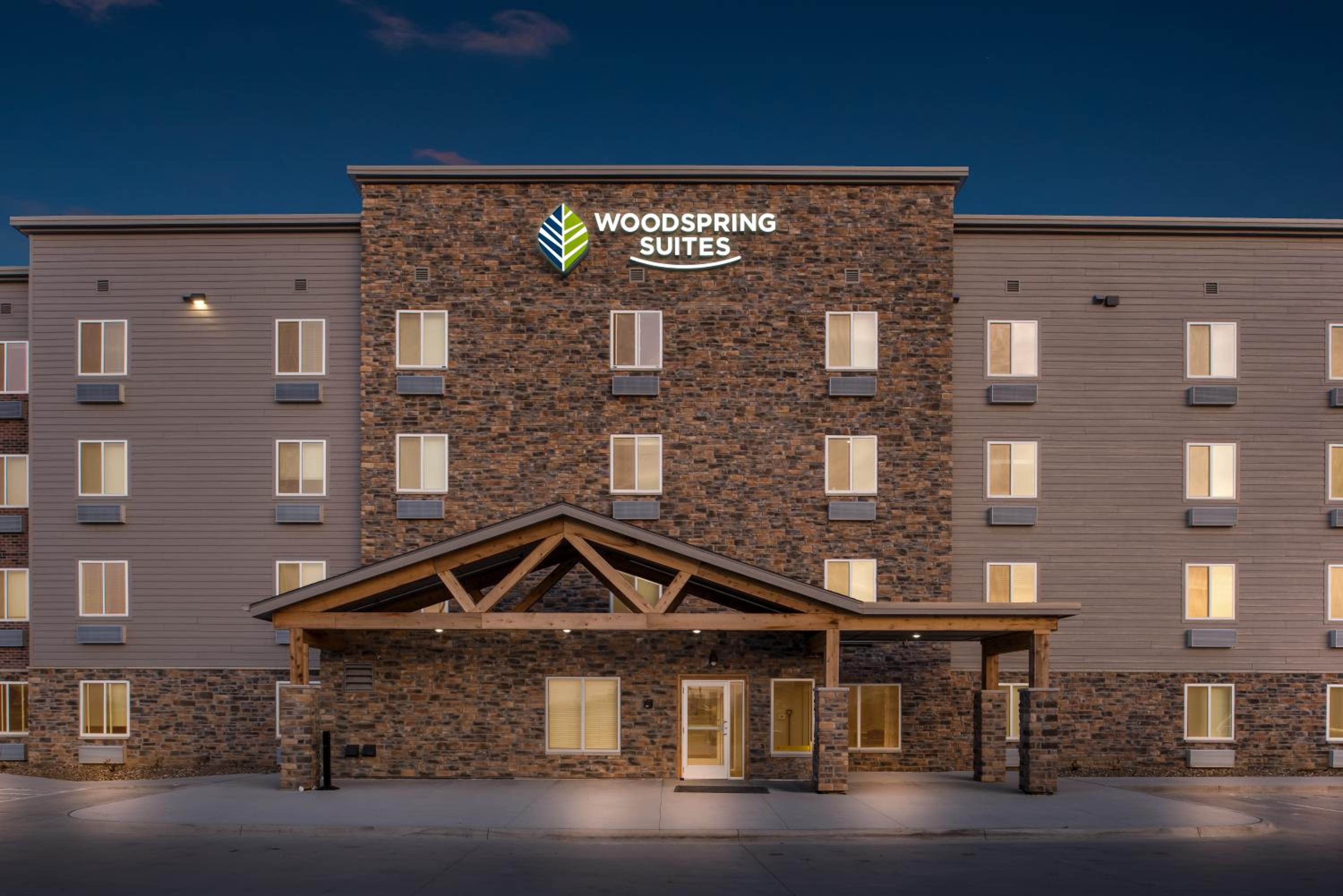 WoodSpring Suites Coralville Iowa City