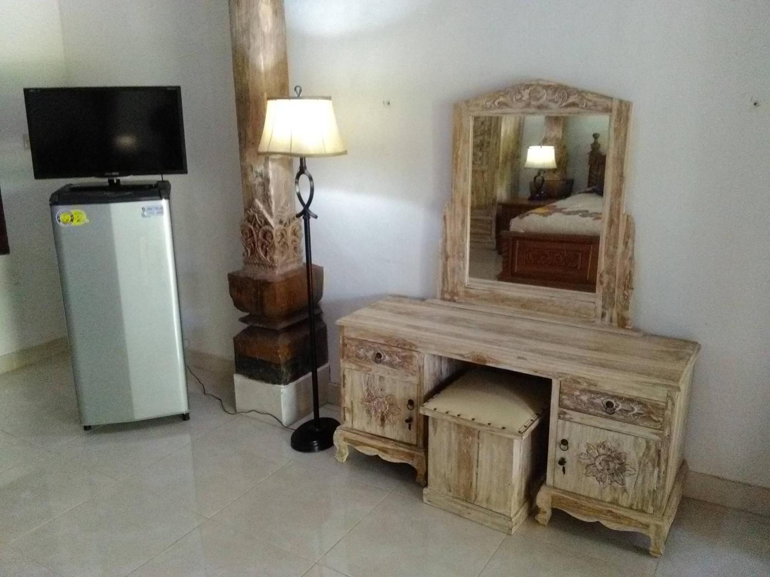 Gazebo Beach Hotel