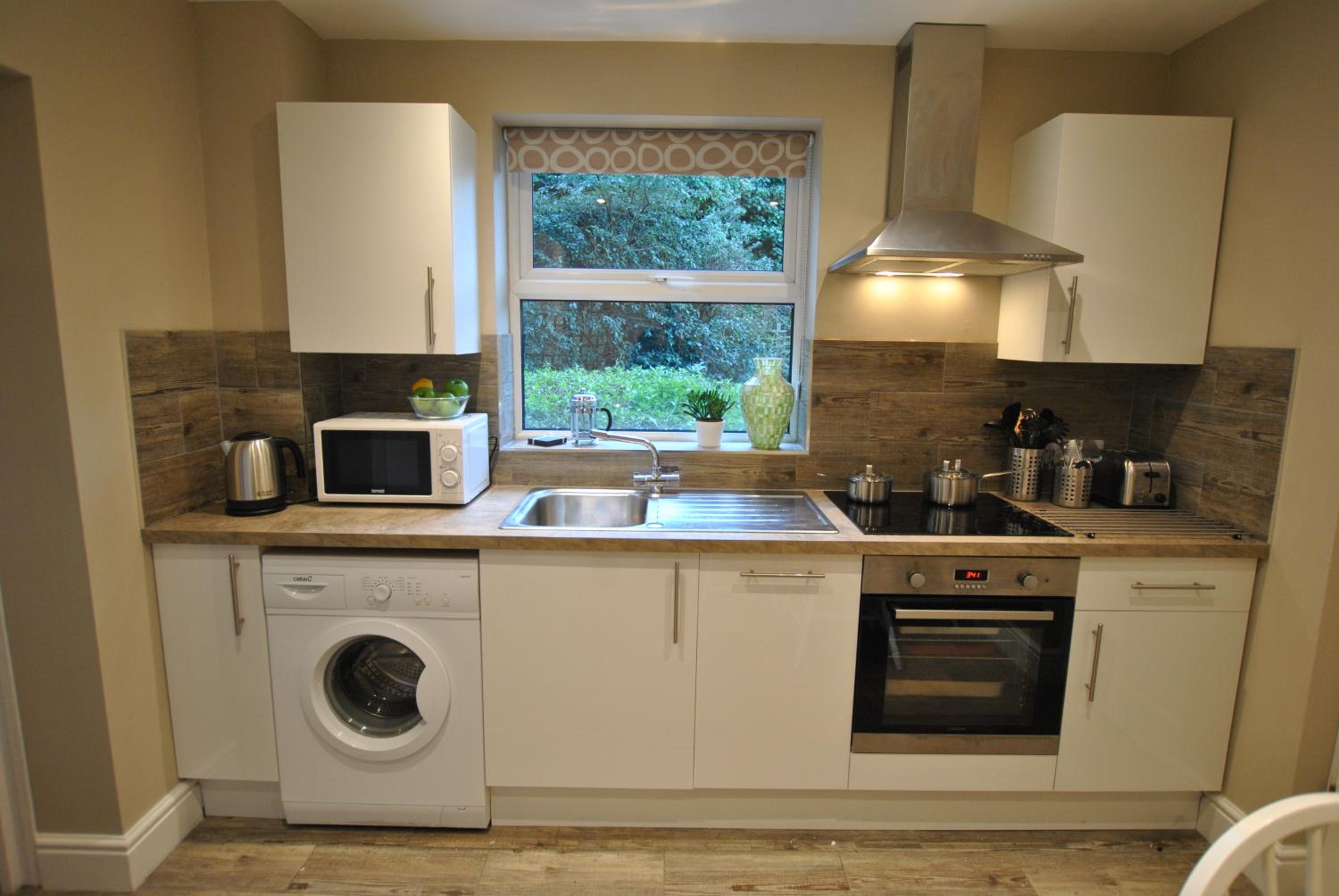 Lord Raglan House One Bedroom with Parking