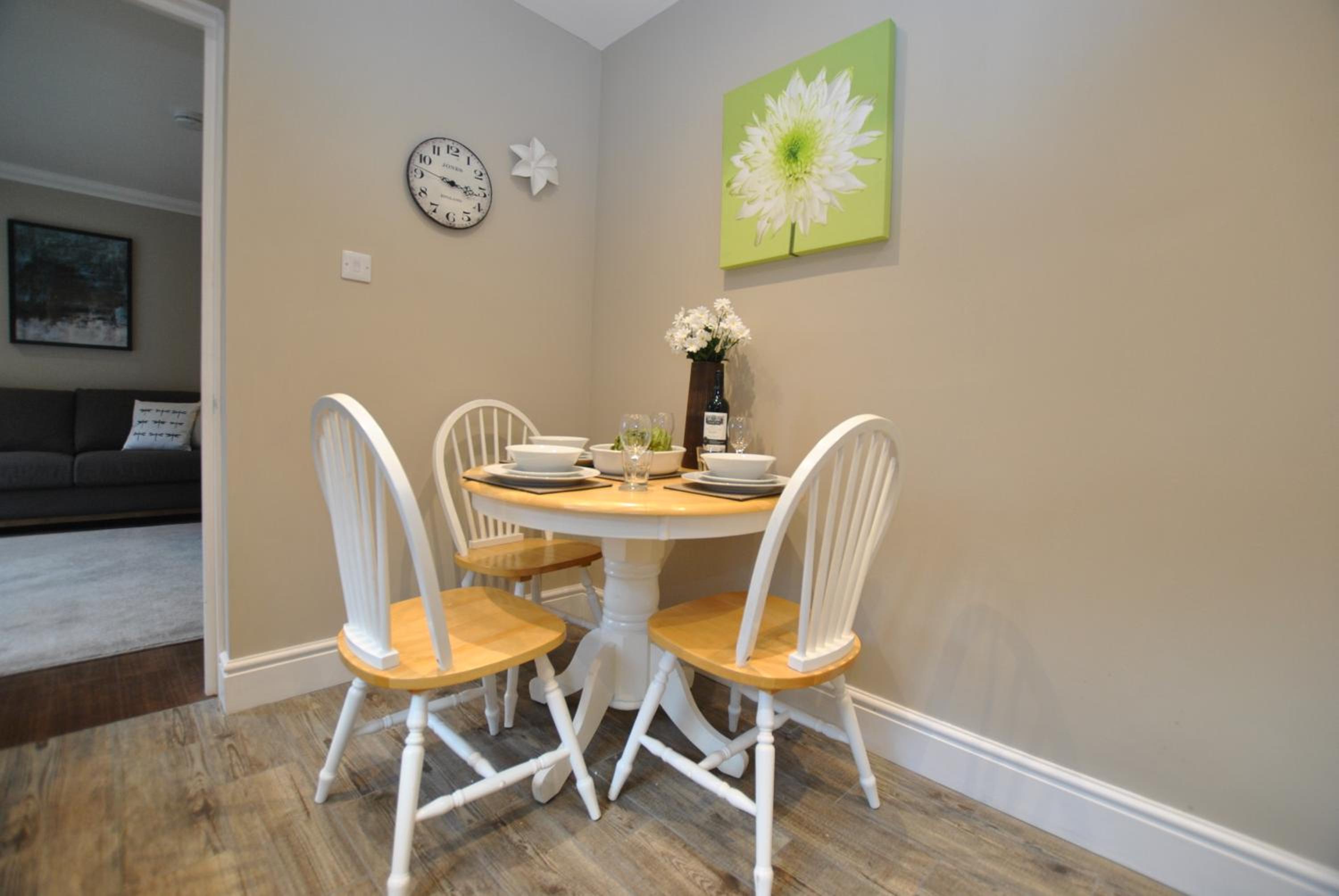 Lord Raglan House One Bedroom with Parking