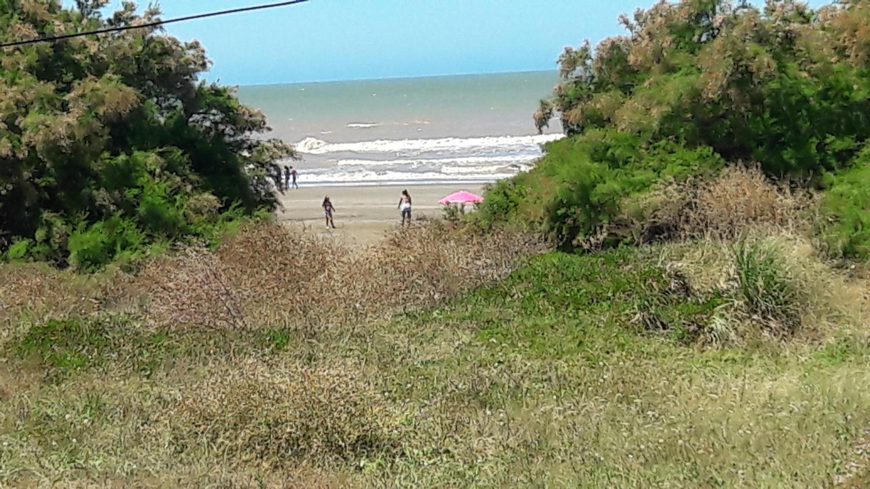 Frente al Mar sobre Costanera casi 87