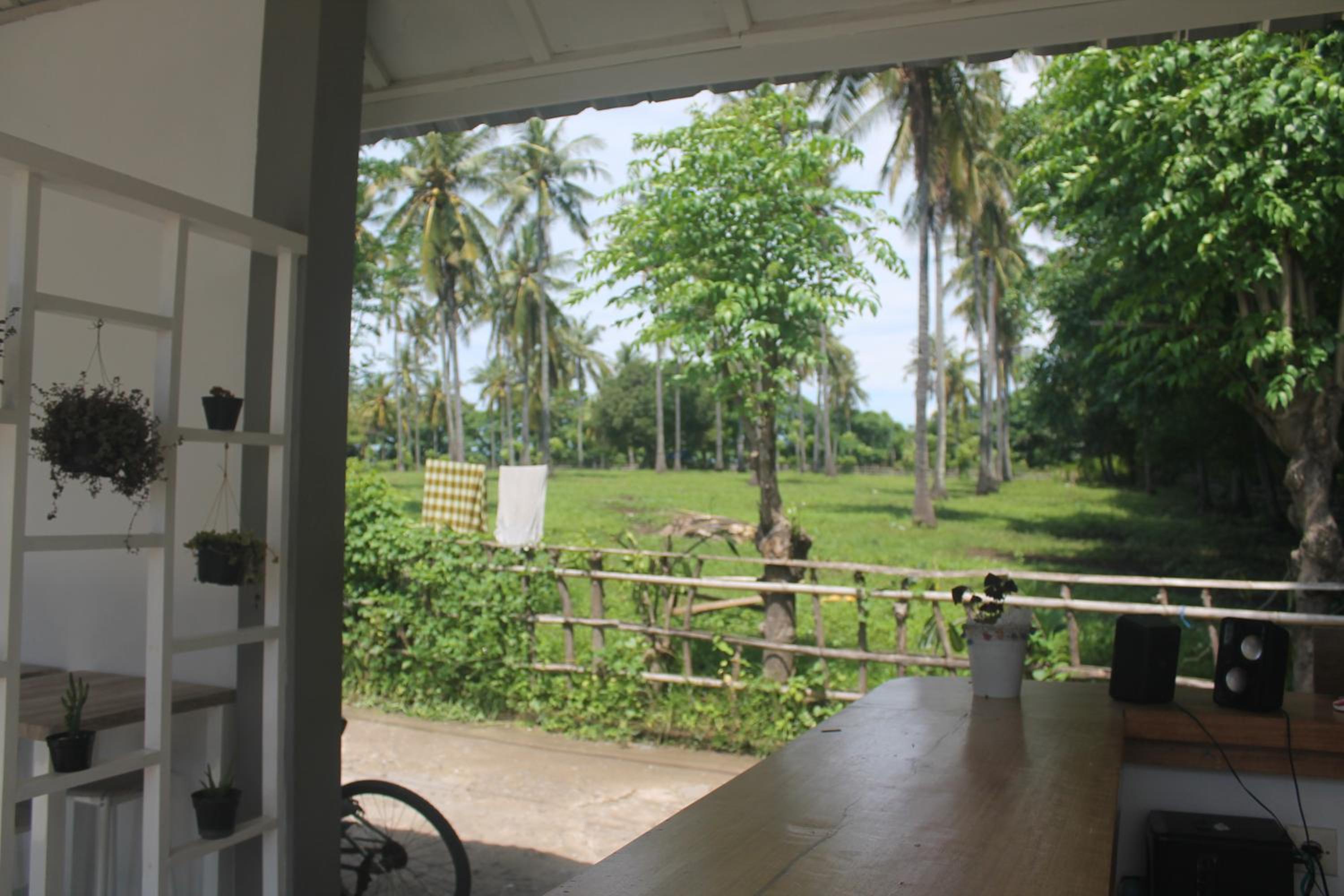 Casa Blanca Gili Air