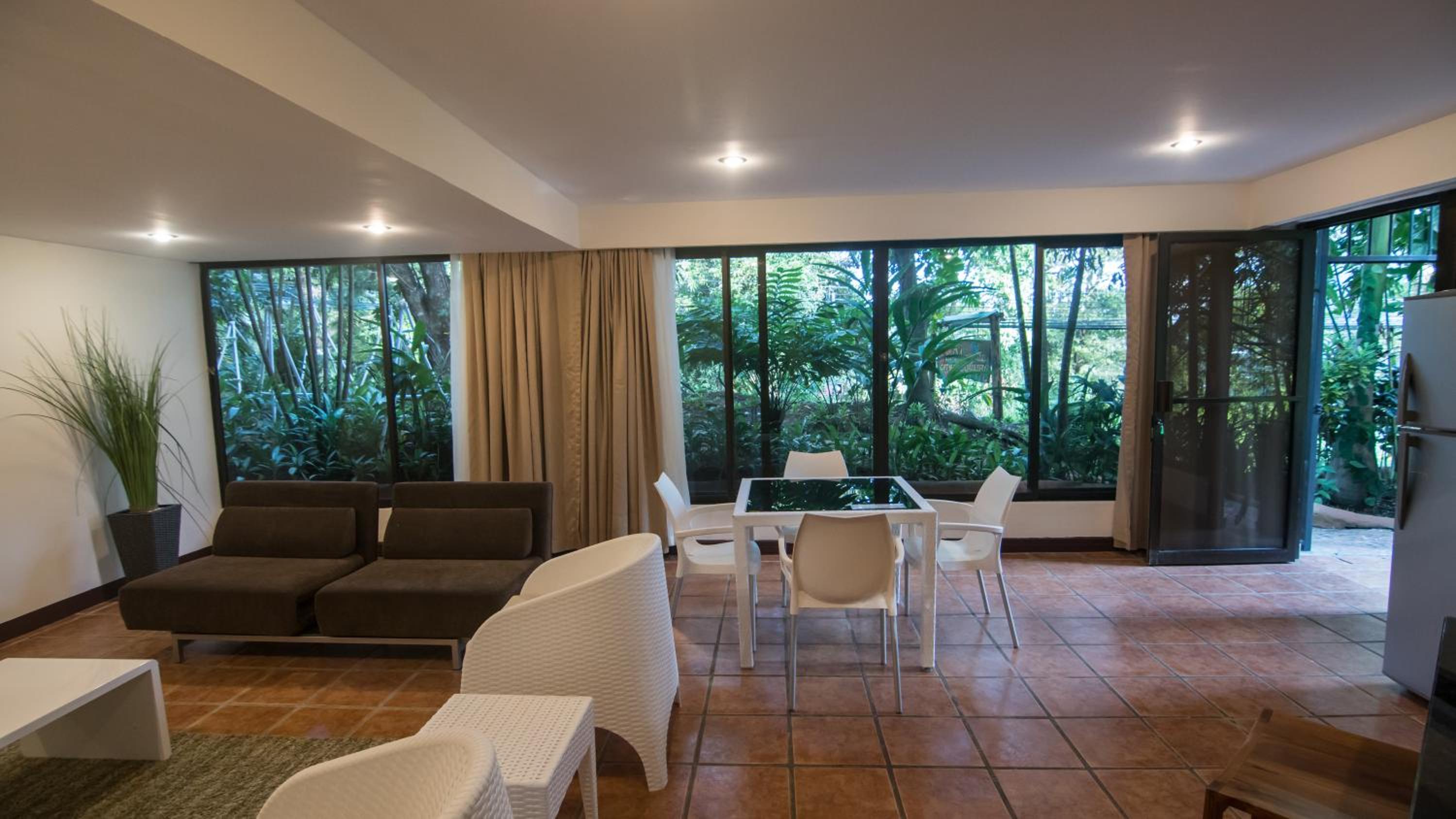 La Mariposa Apartments