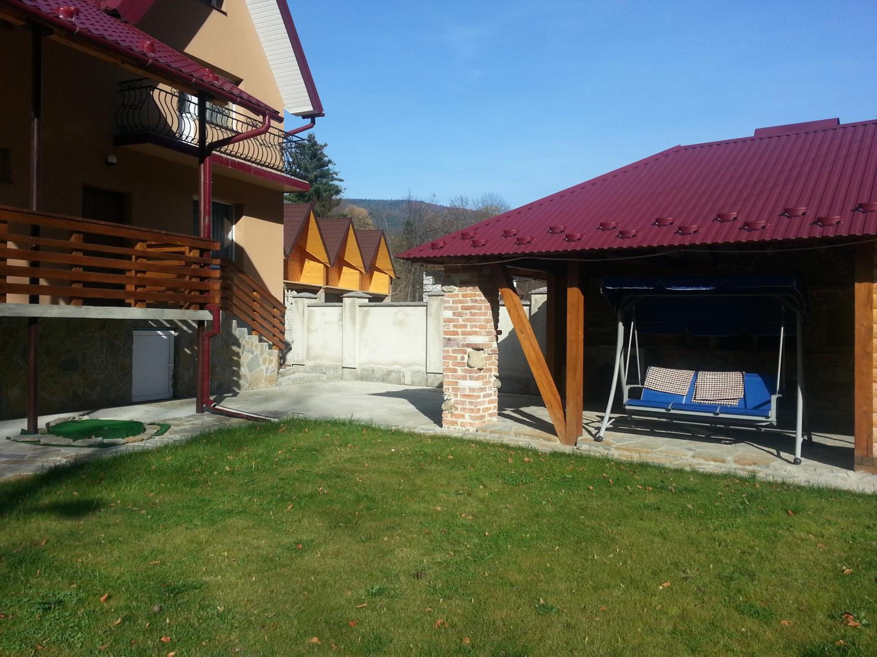Photo 10