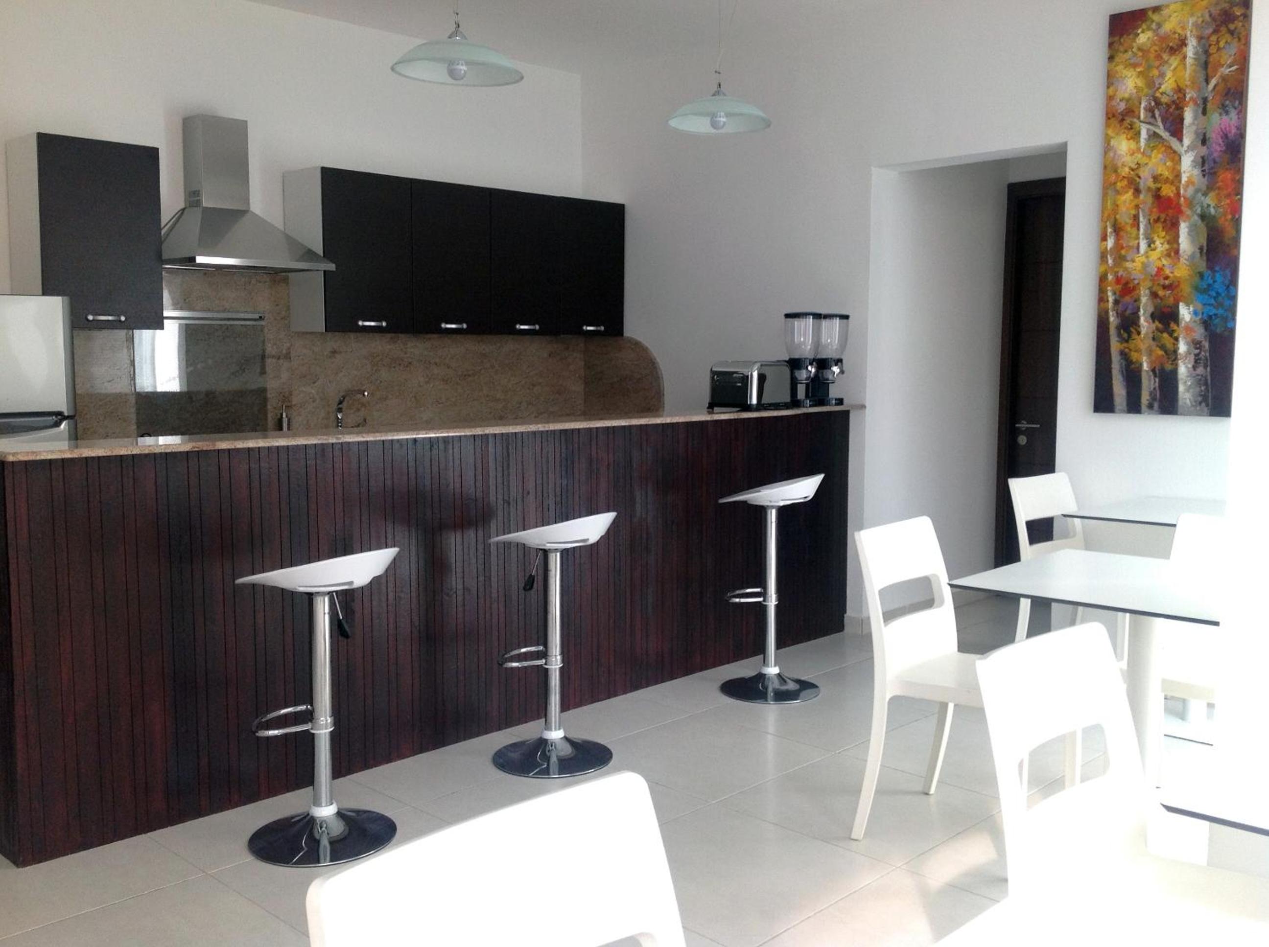 8villa photo 2