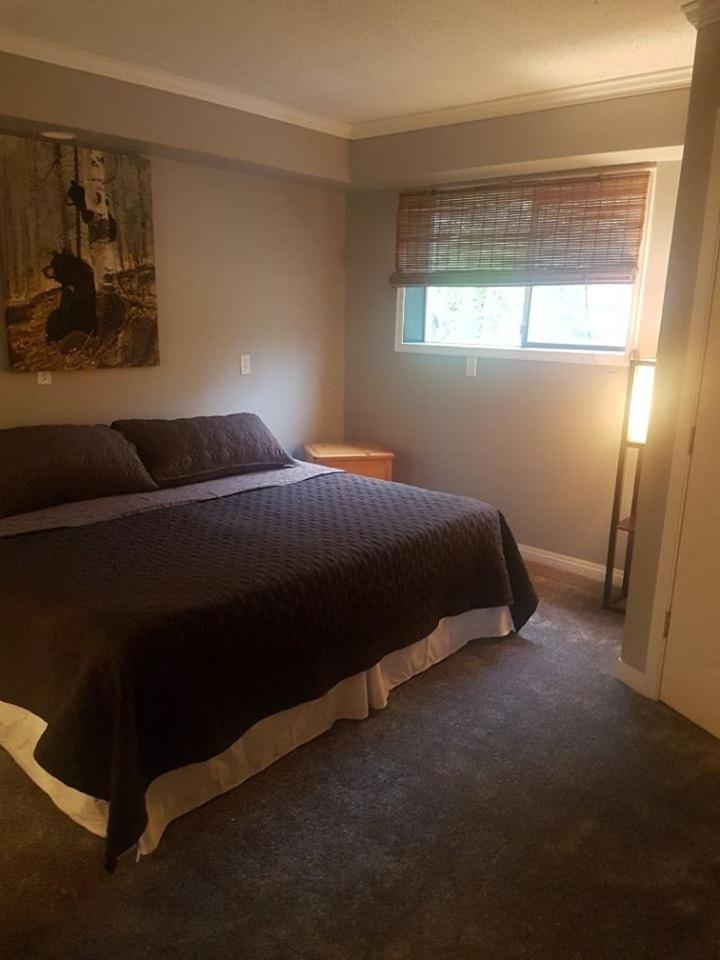 Riverbend Guest House