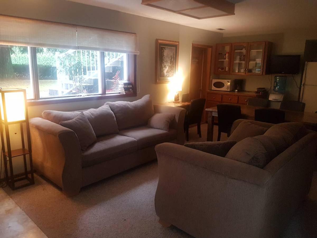 Riverbend Guest House
