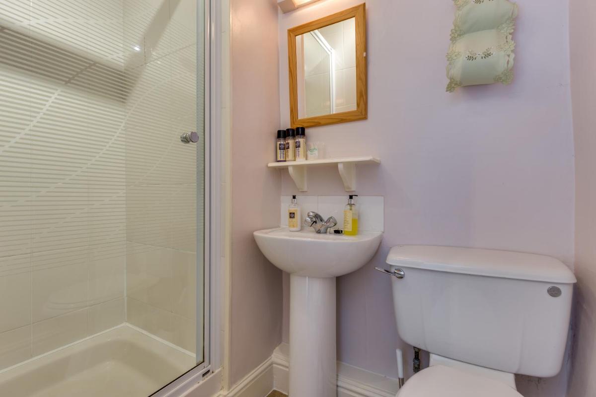 Ashleigh House - Room Only