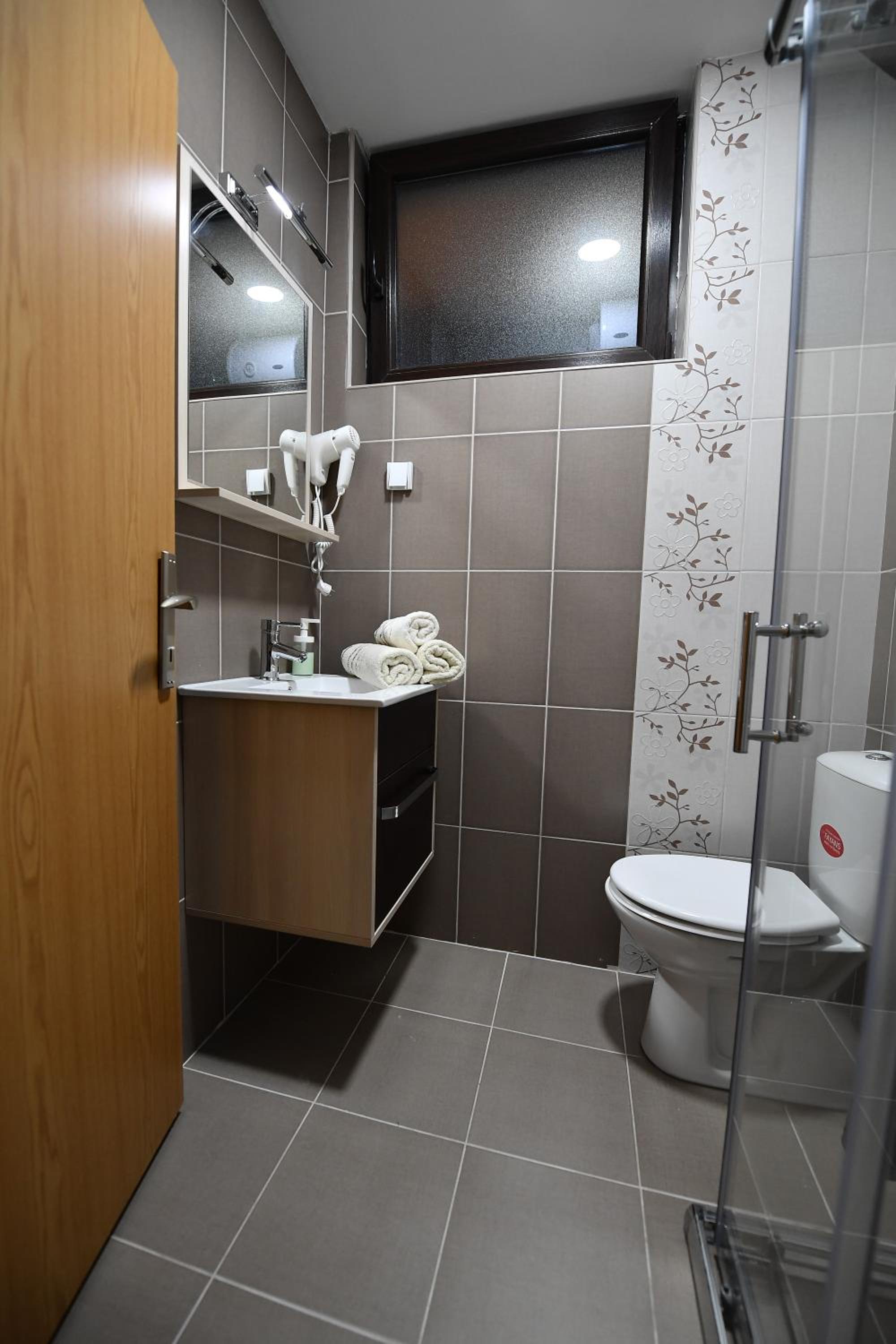 Dvori Apartments