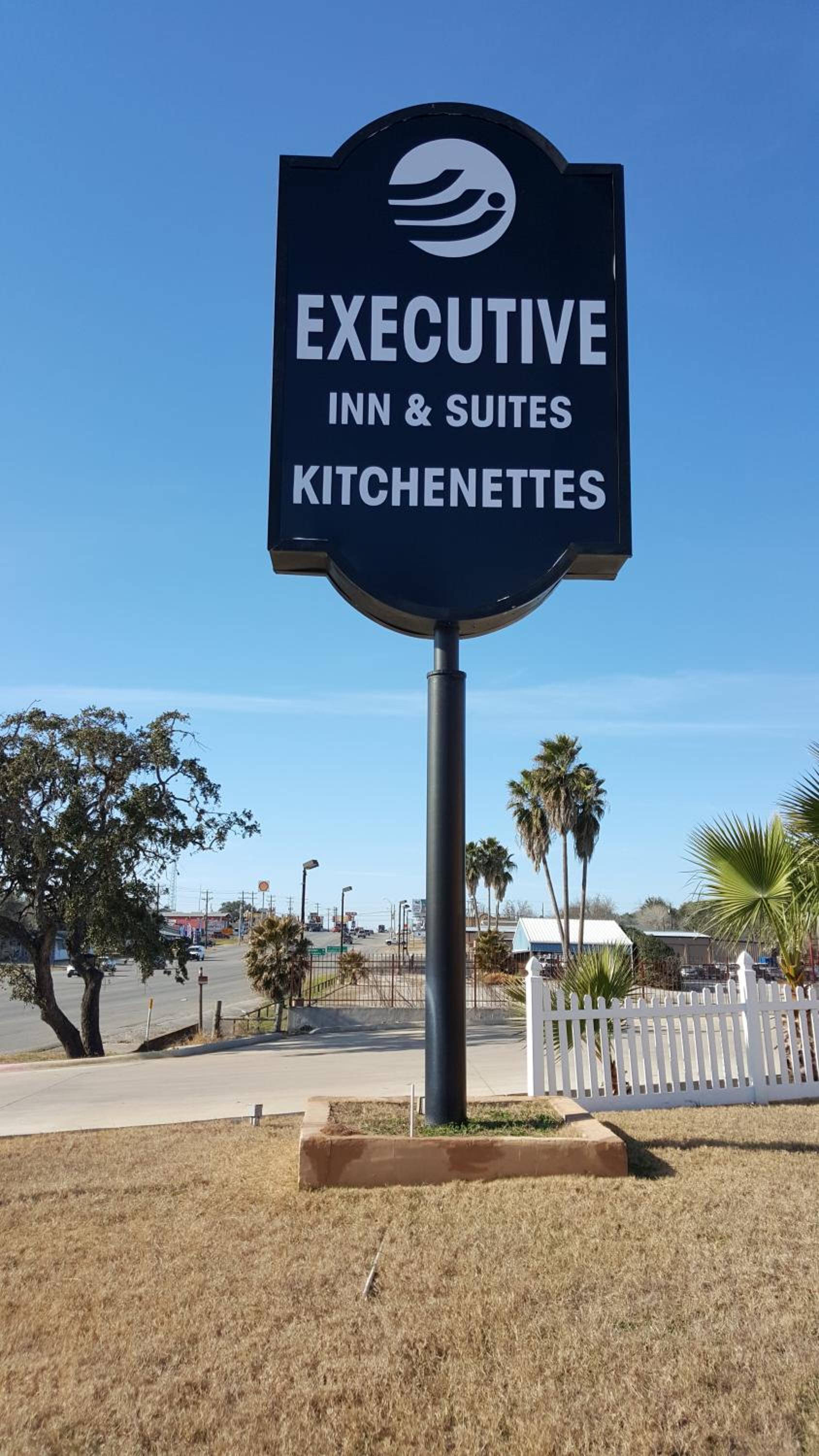 Executive Inn & Suites