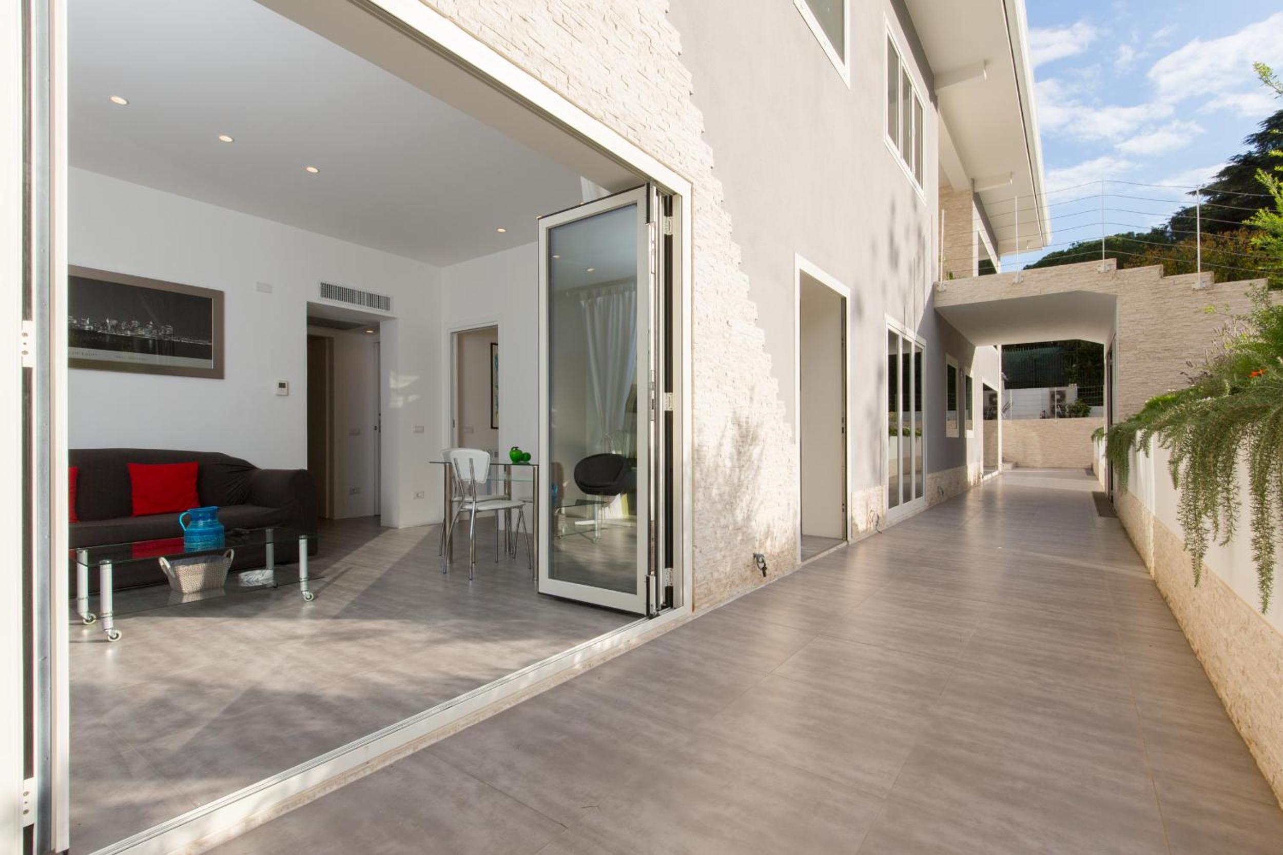 Niclas Luxury Apartments EUR