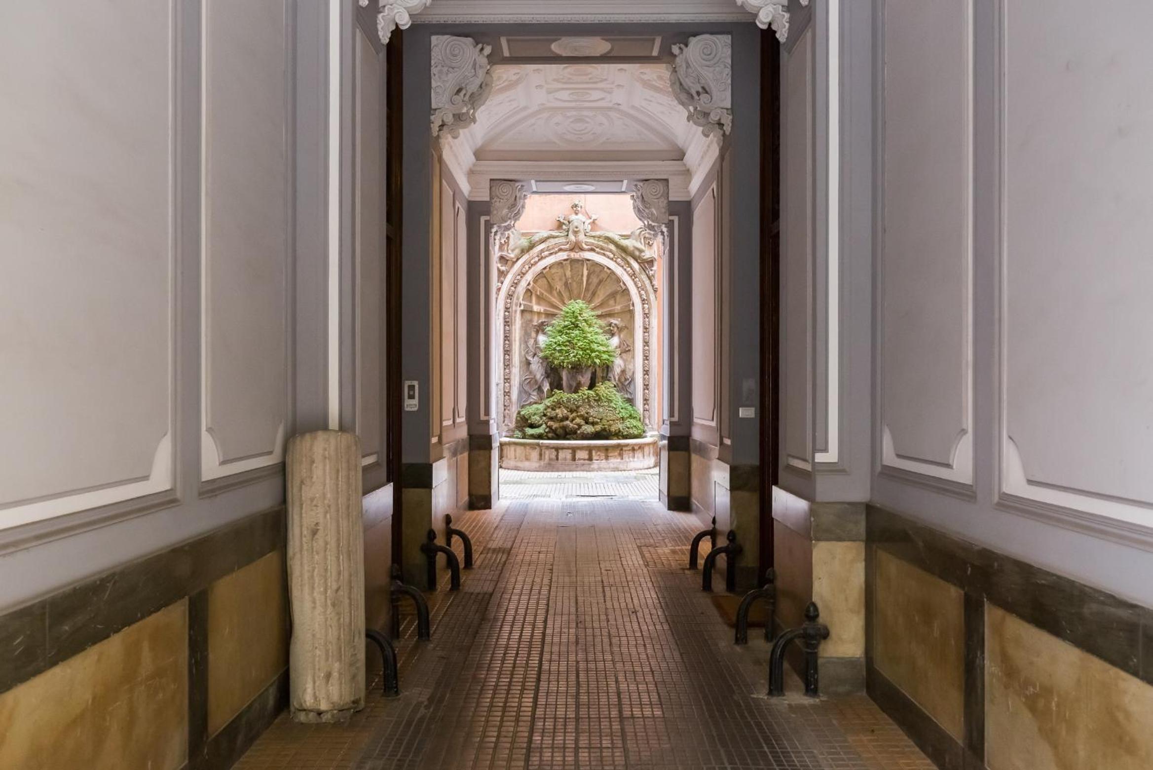 Valadier Apartment