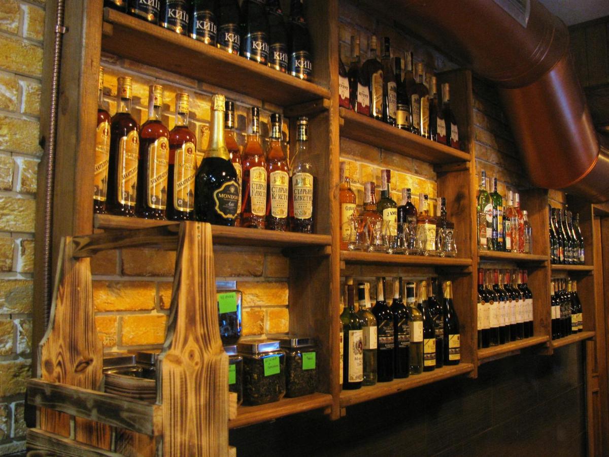 bar