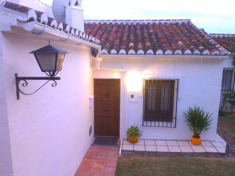 1 Bed Traditional Holiday Rental Cottage Oasis Capistrano Nerja Spain photo 1