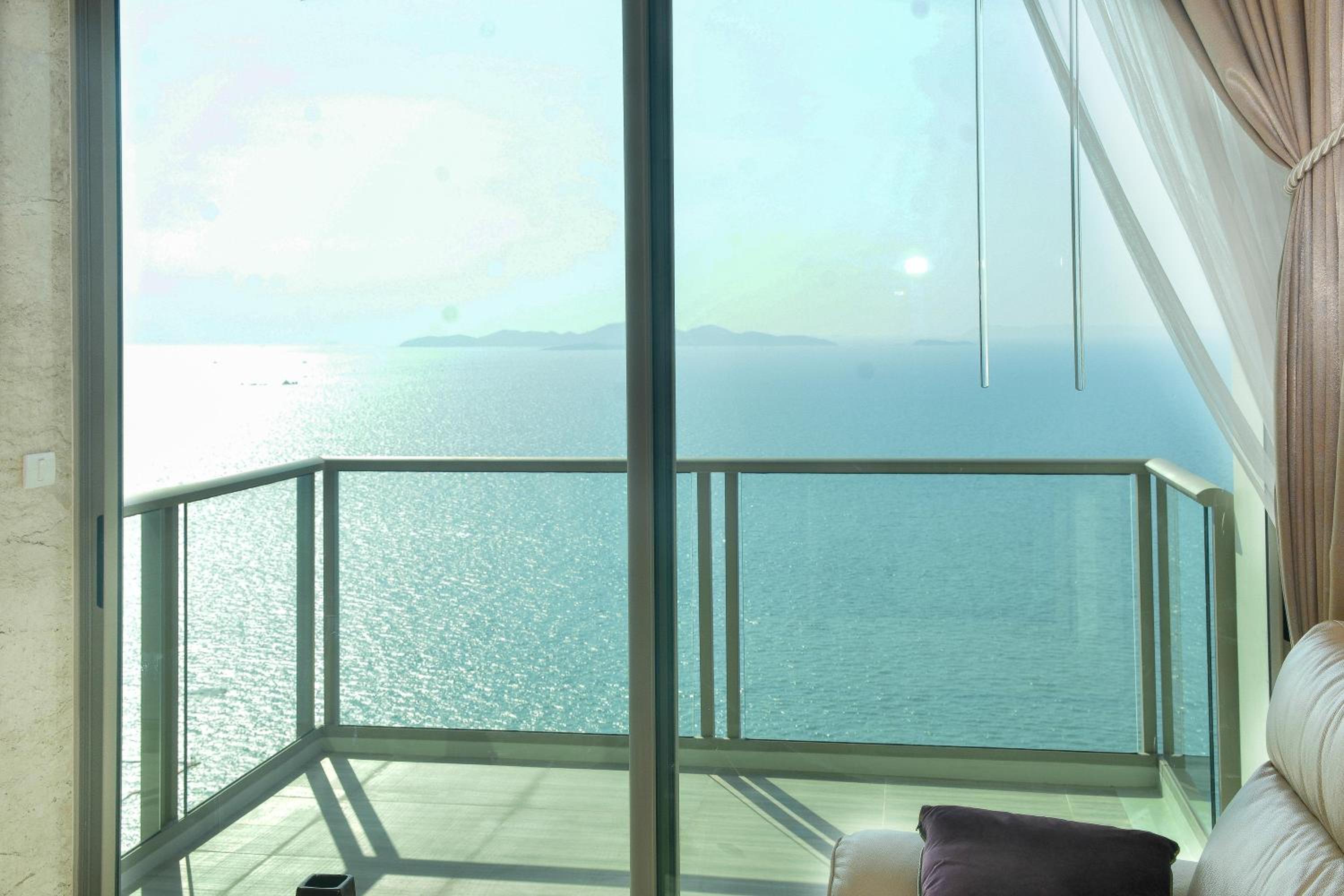 Lux SL Luxury Style of Life 3 view 2
