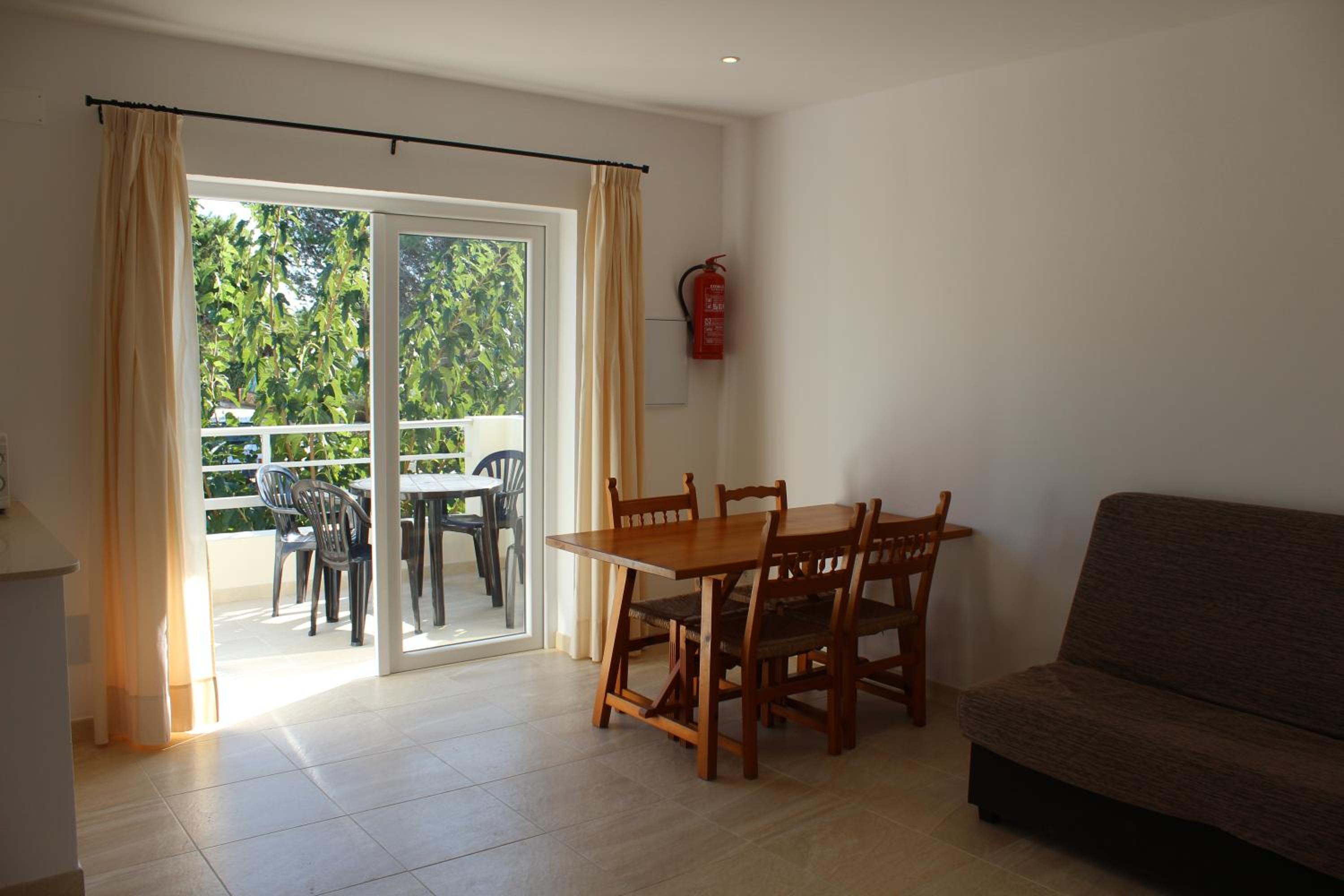 Apartamentos Rayma I-II-III