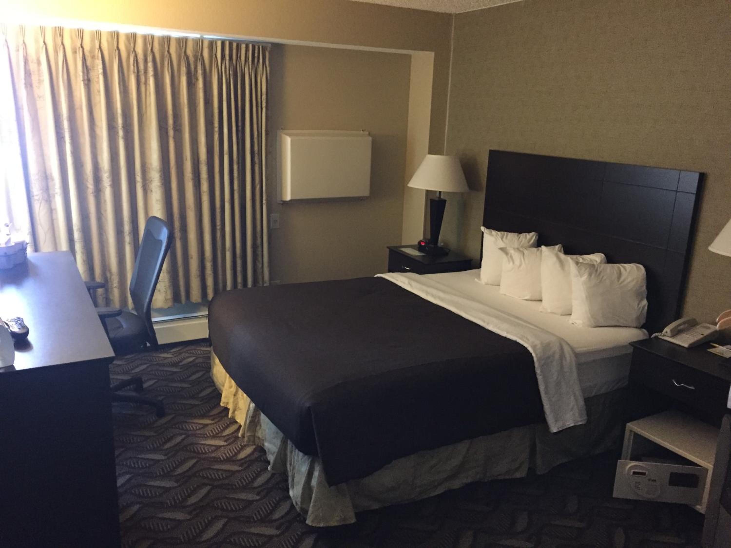 Bismarck Vacations - Days Inn by Wyndham Bismarck - Property Image 9