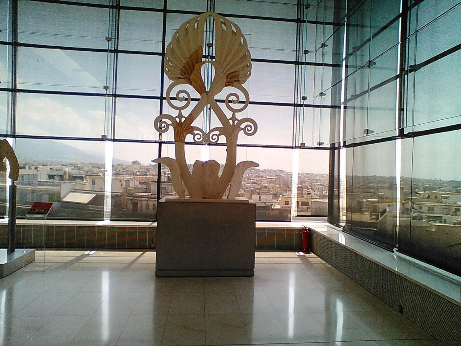 Tranquil Central Apt, behind Athens Caravel Area