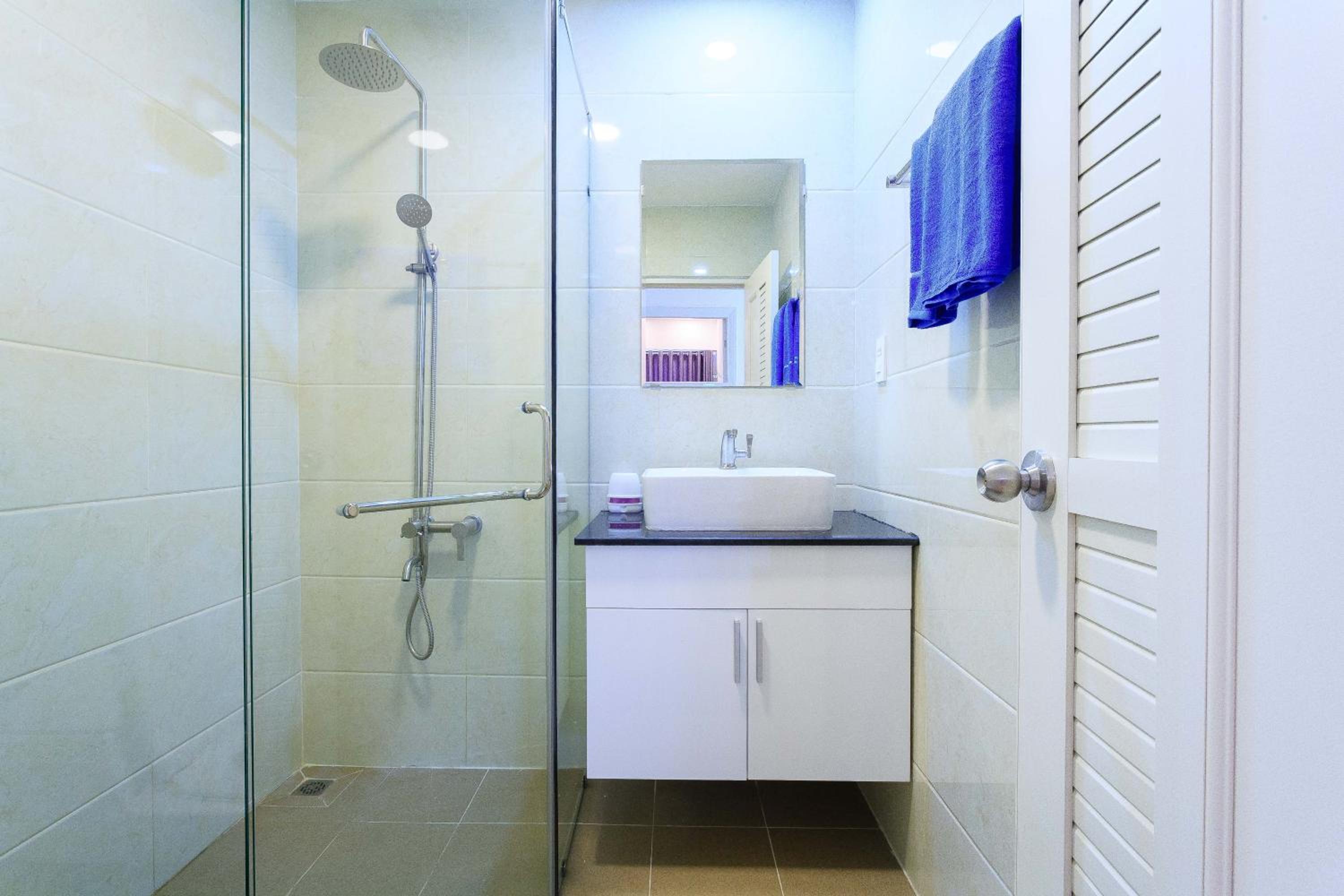 Kirakuan Luxury 2BR Pool/Gym