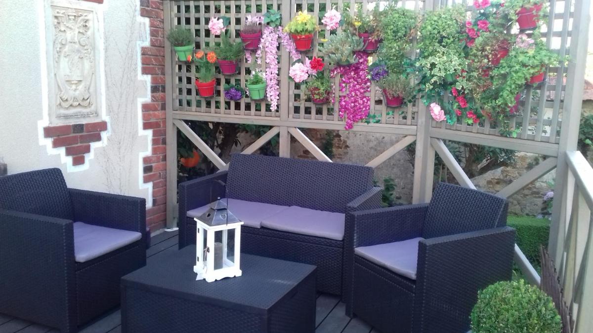Photo 10
