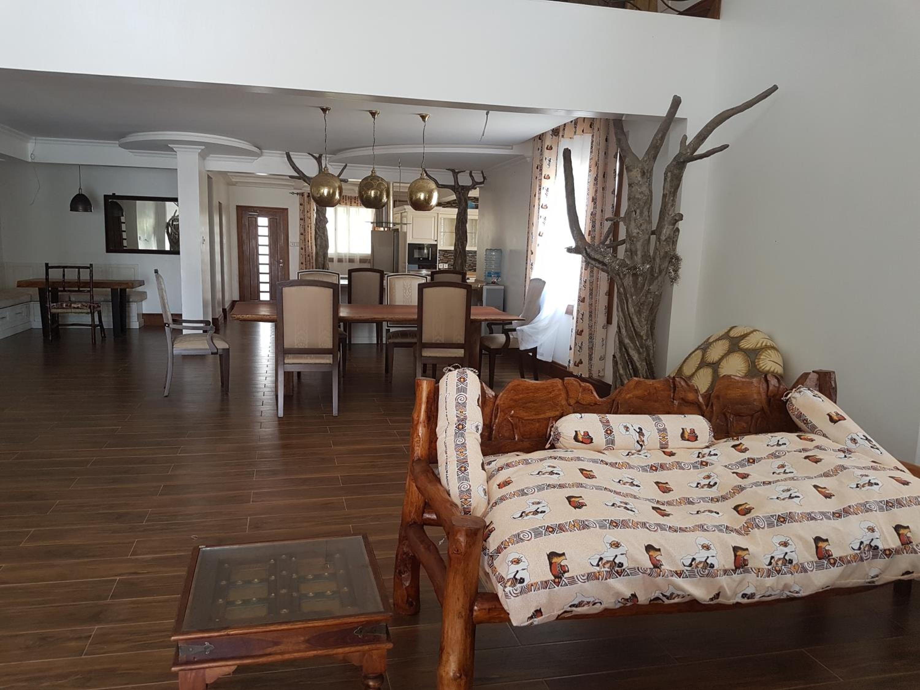 Queens Chateau Boutique Villa