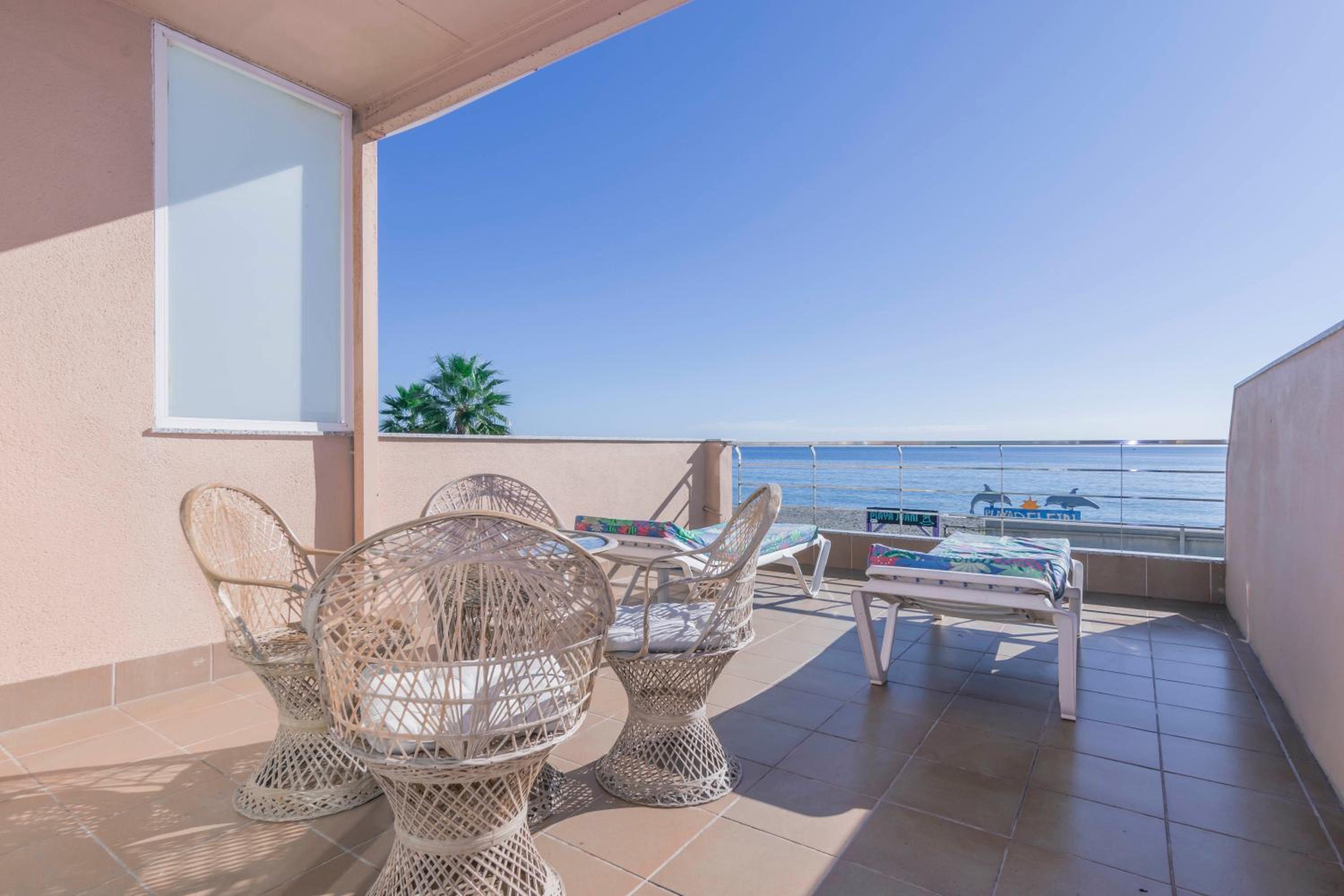 Carihuela Beach Apartamentos