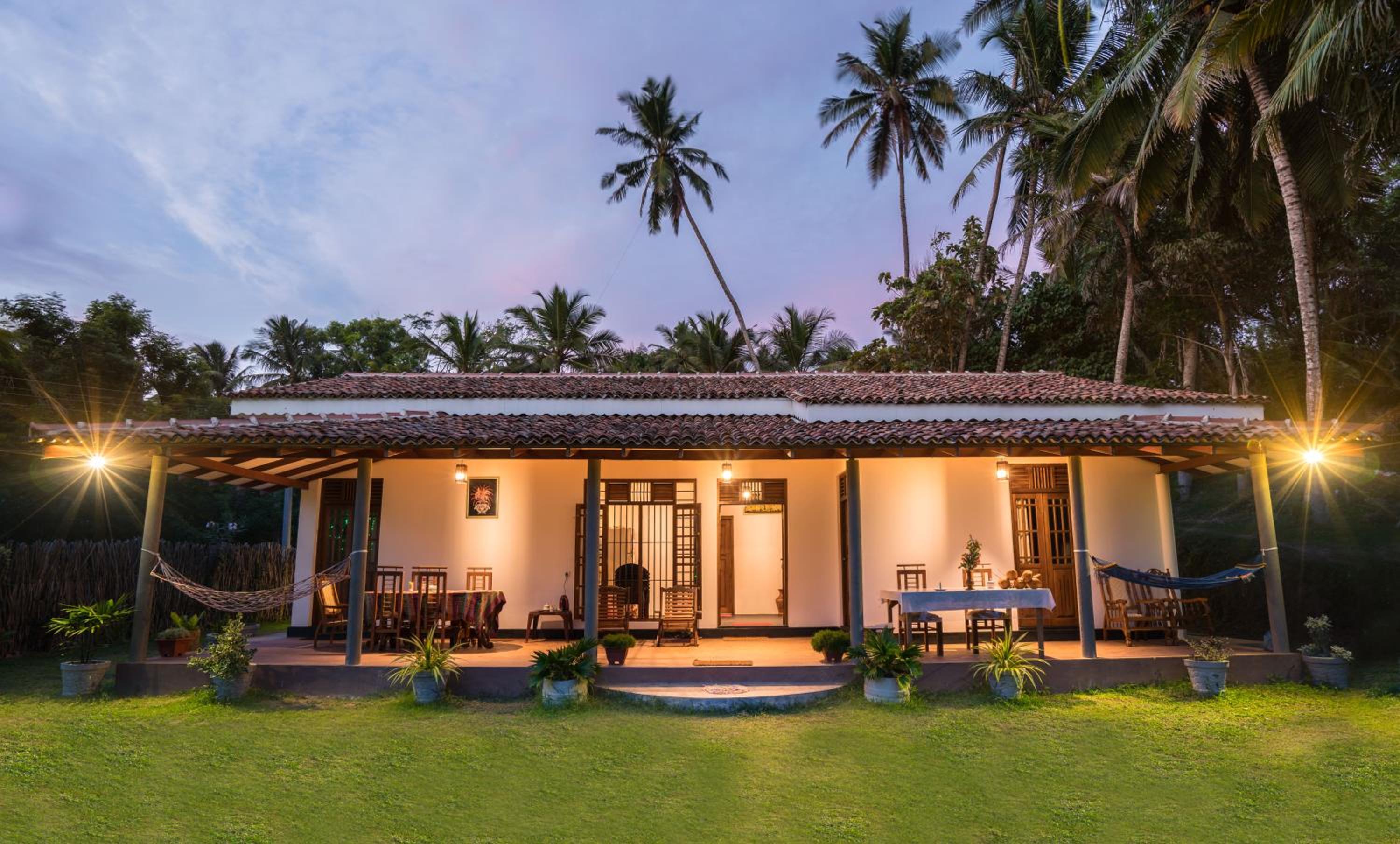 Hotel Peak House - Image 1