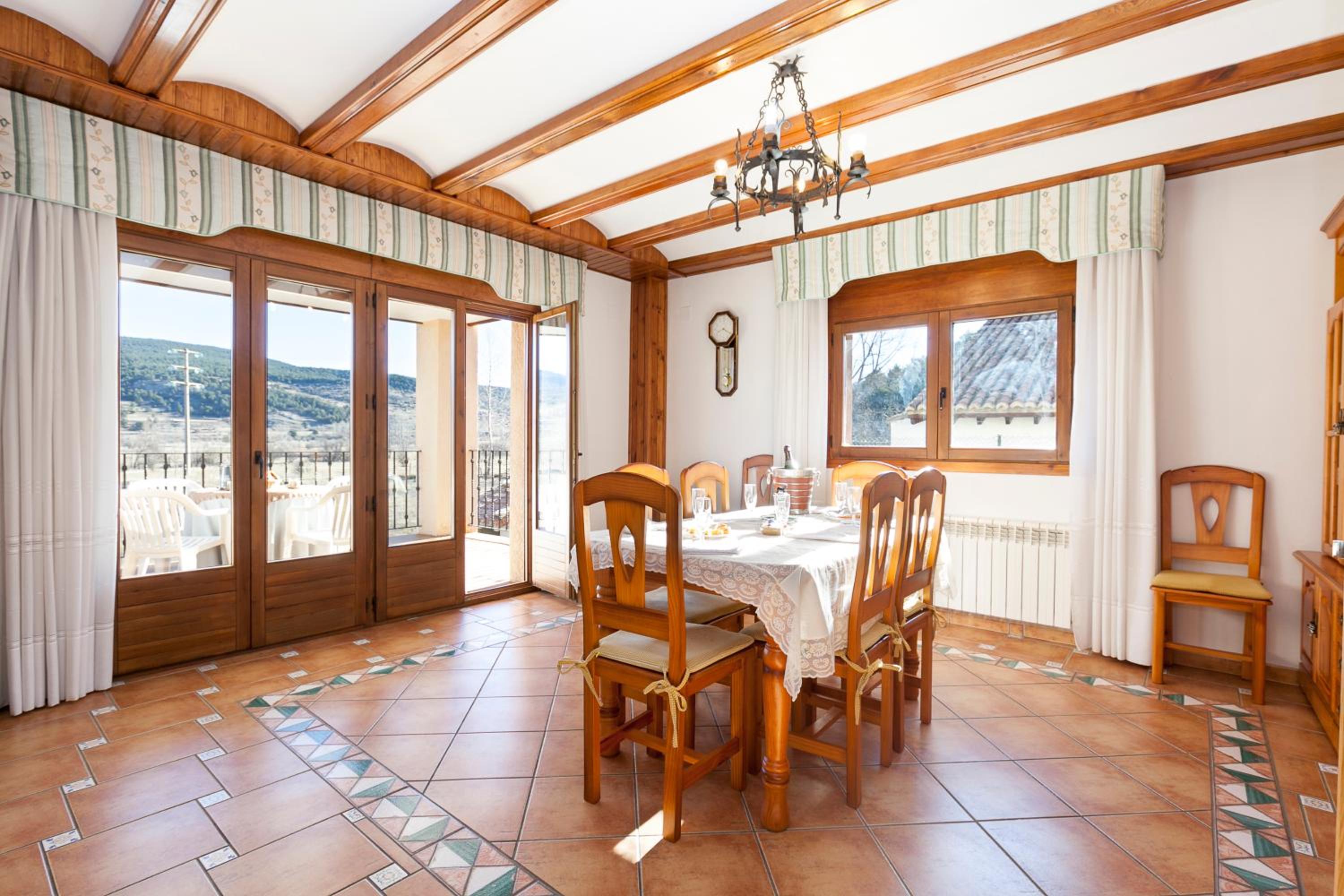 Casa Rural Saura