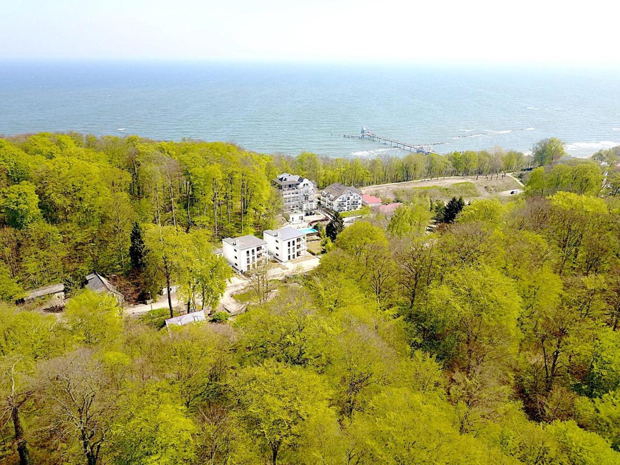 Haus "Jasmund" in Sellin - WG01 im EG mit Kamin und Terrasse view 3