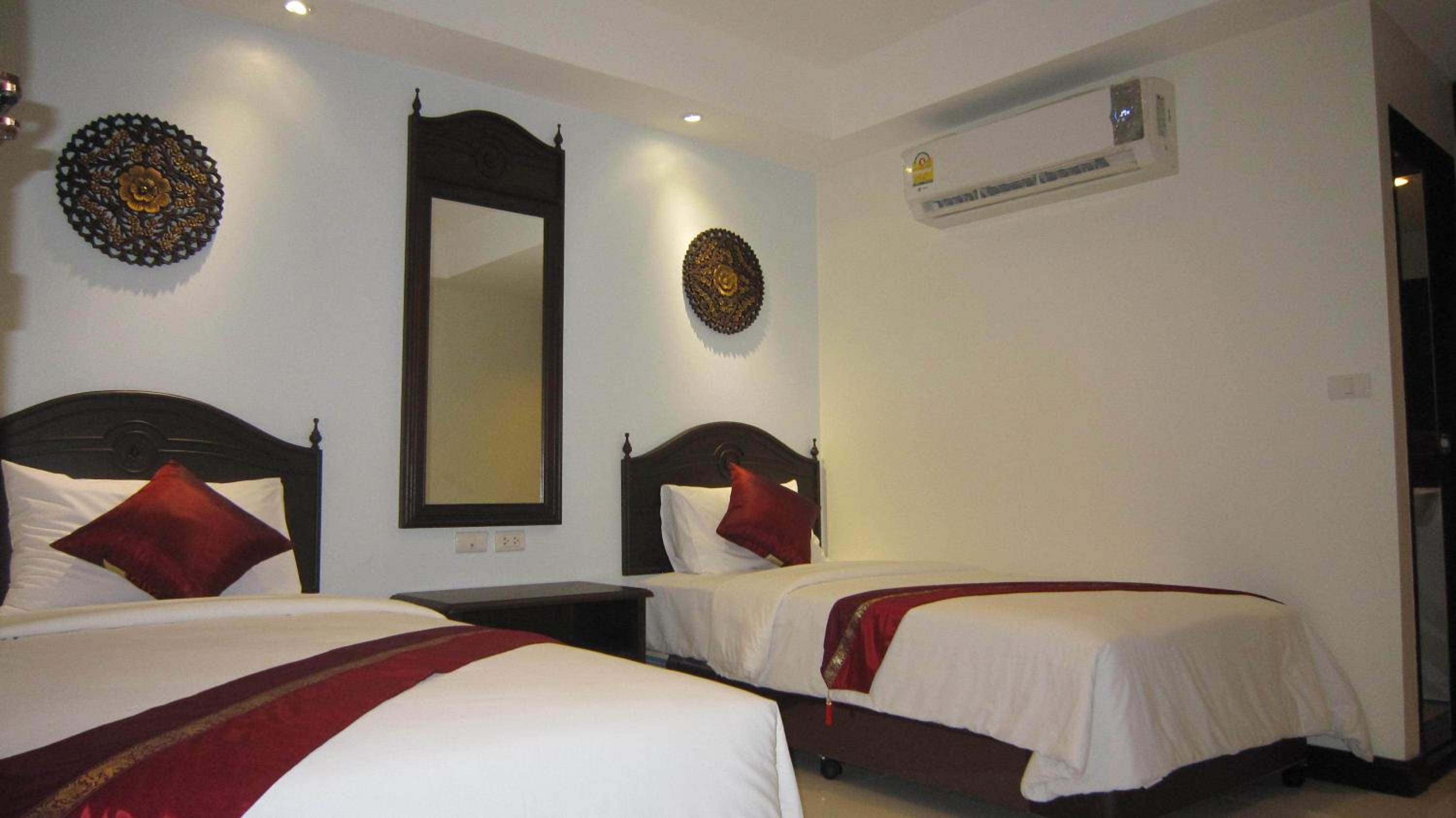 Chang Siam Inn