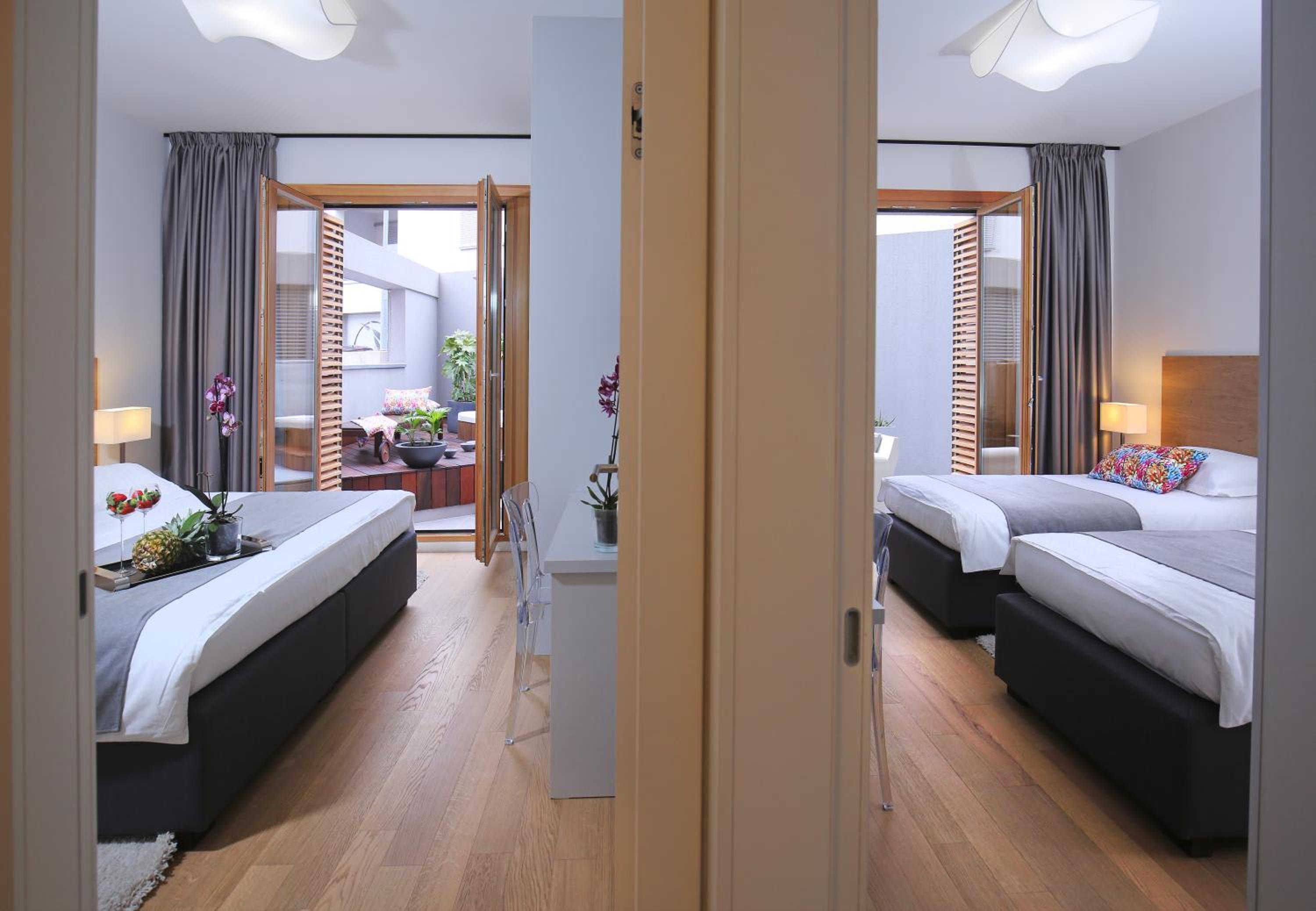 hotel room