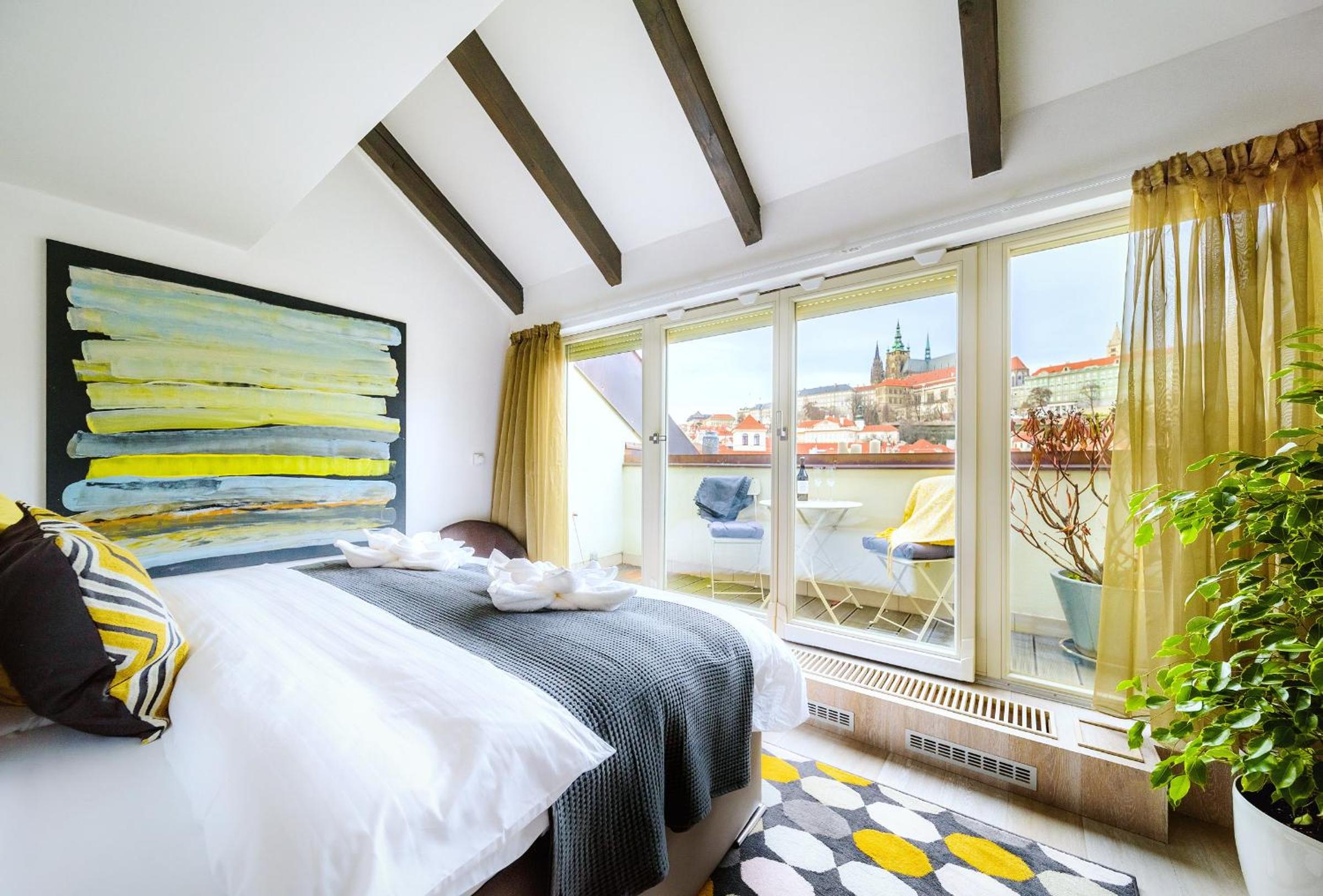 President APT by Prague Castle, VIEWS