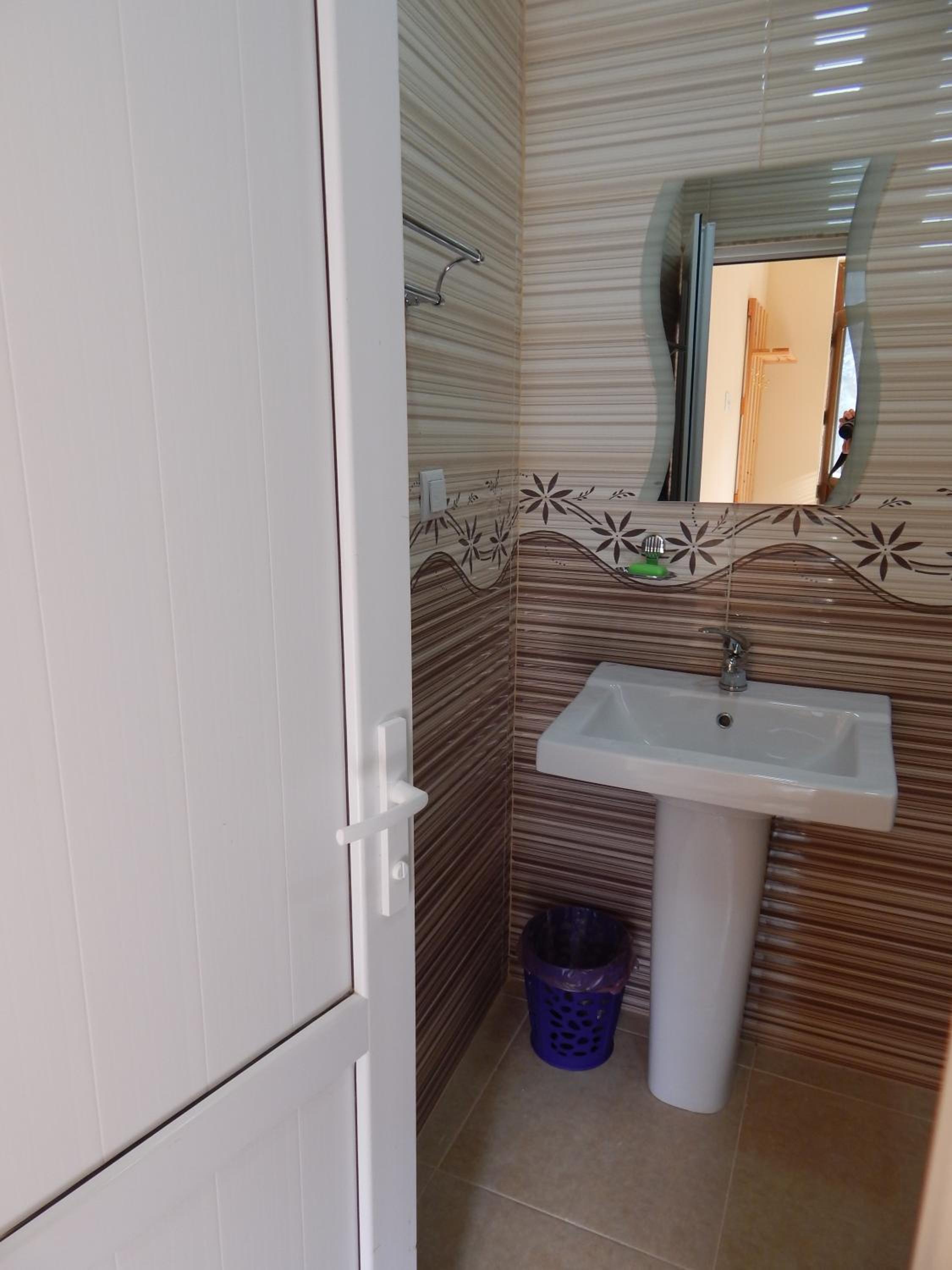 Arami Guest House