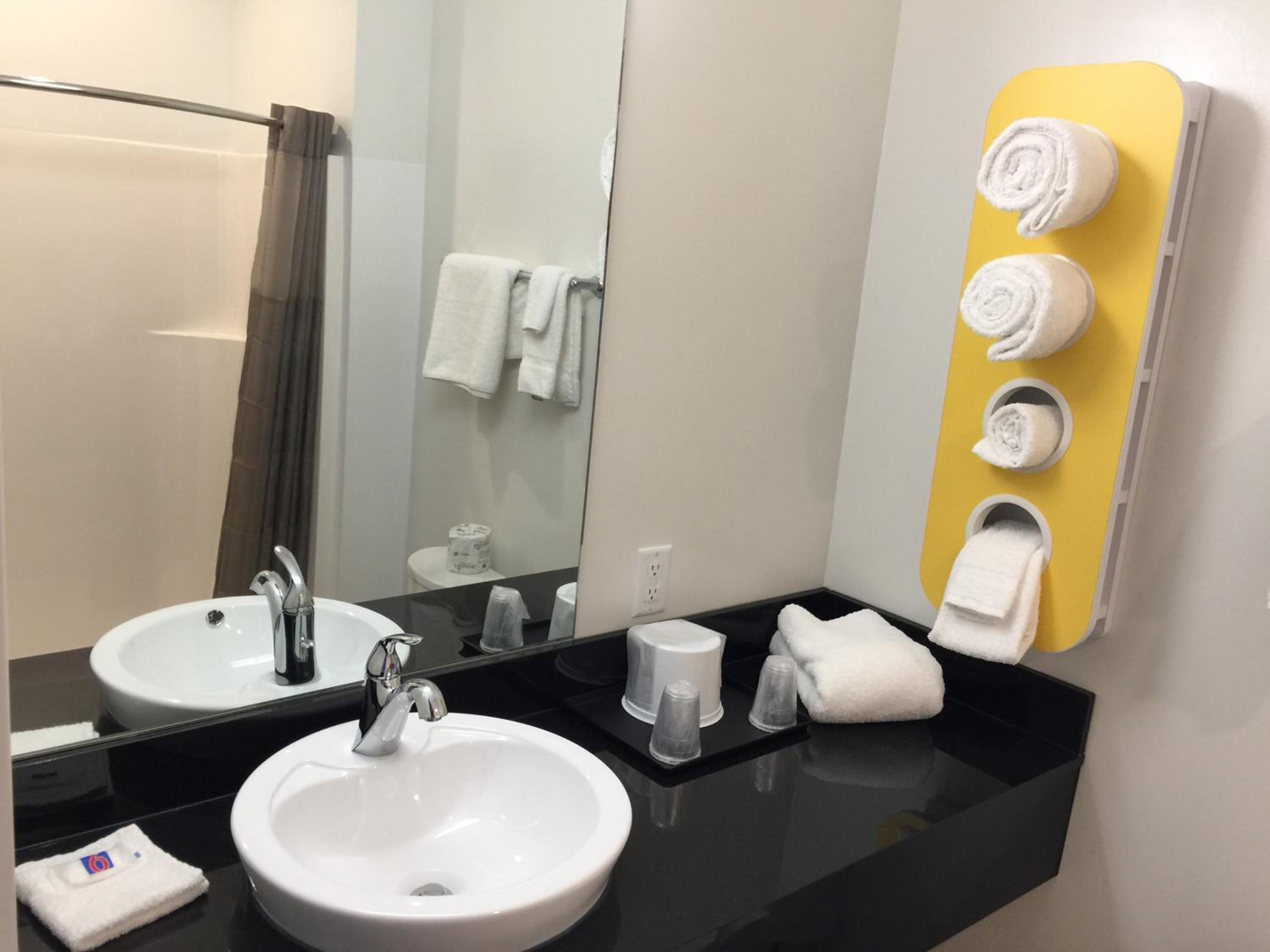 Mankato Vacations - Motel 6-Mankato, MN - Property Image 27