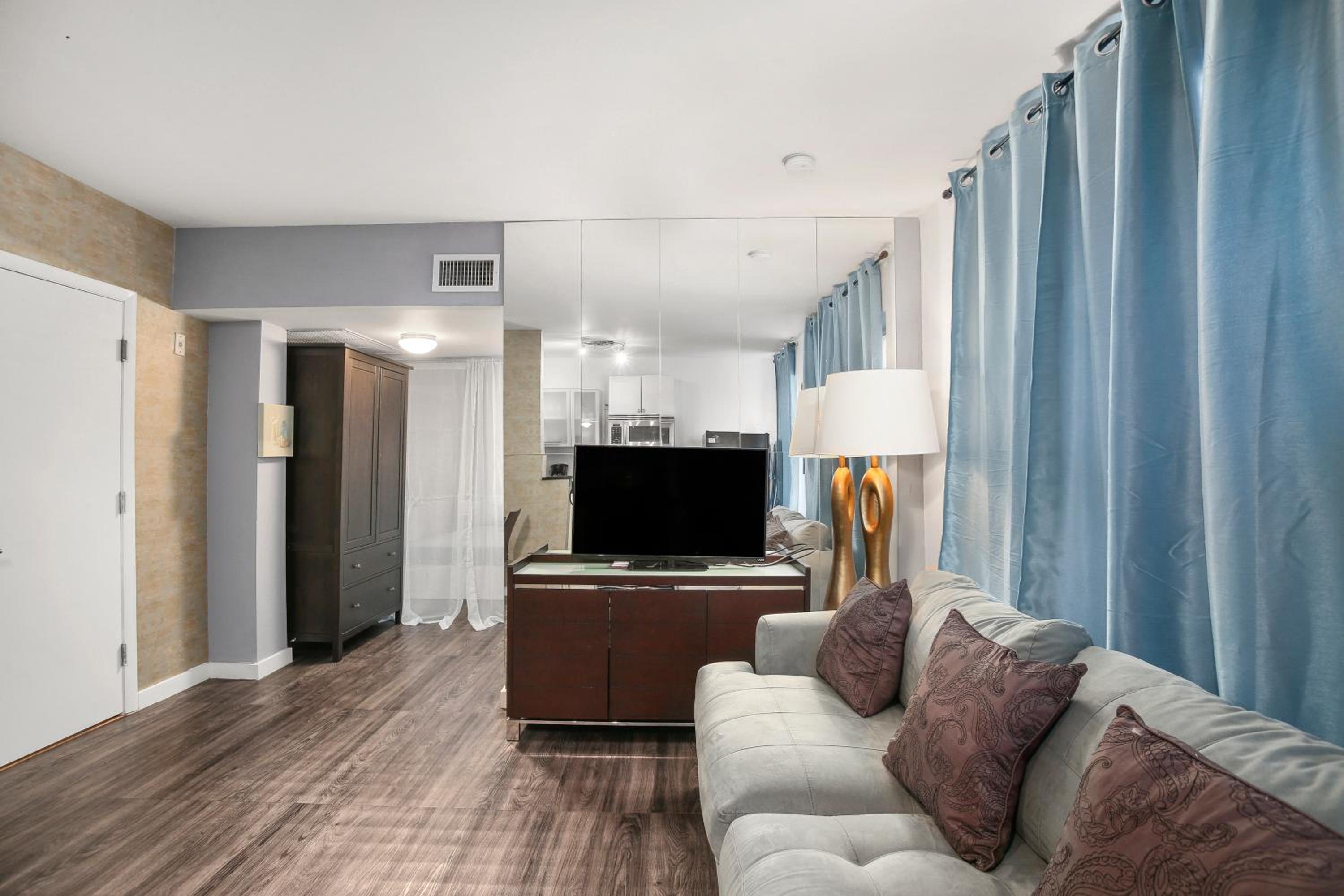 Apartment On The Beach