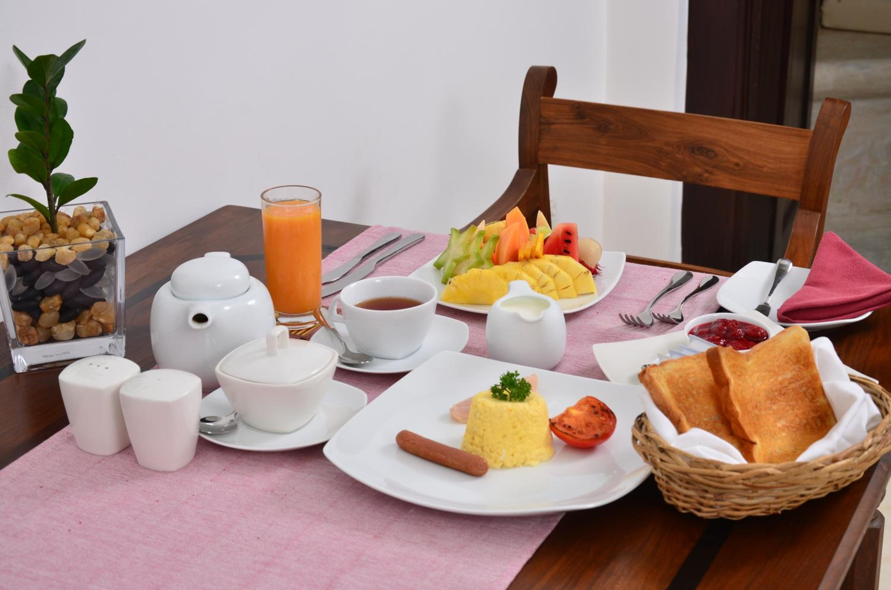 56 by Deco - Galle Fort