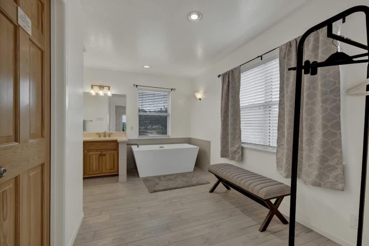 Serene Creek Front Home with Games+Grill!