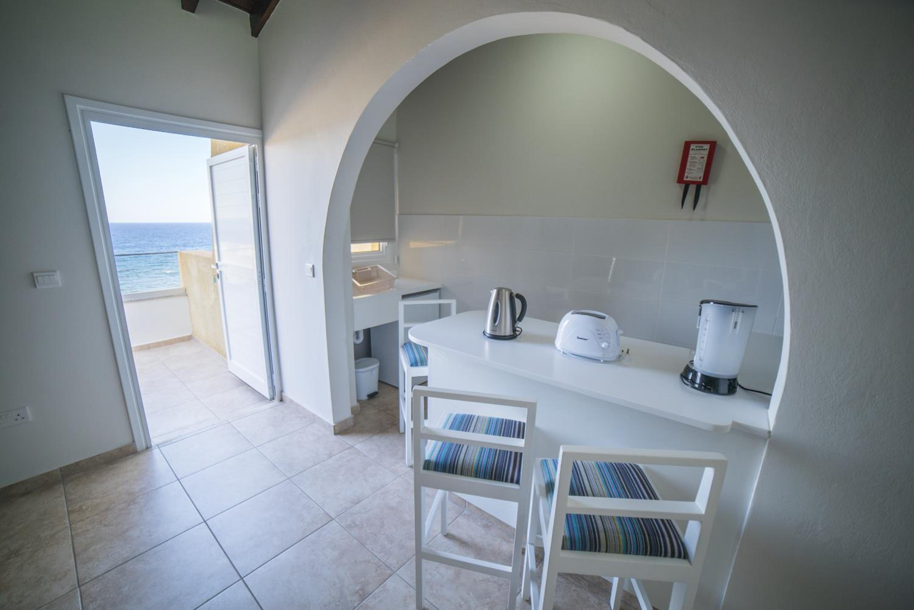 Protaras Vacations - MyroAndrou Beach Hotel Apartments - Property Image 5