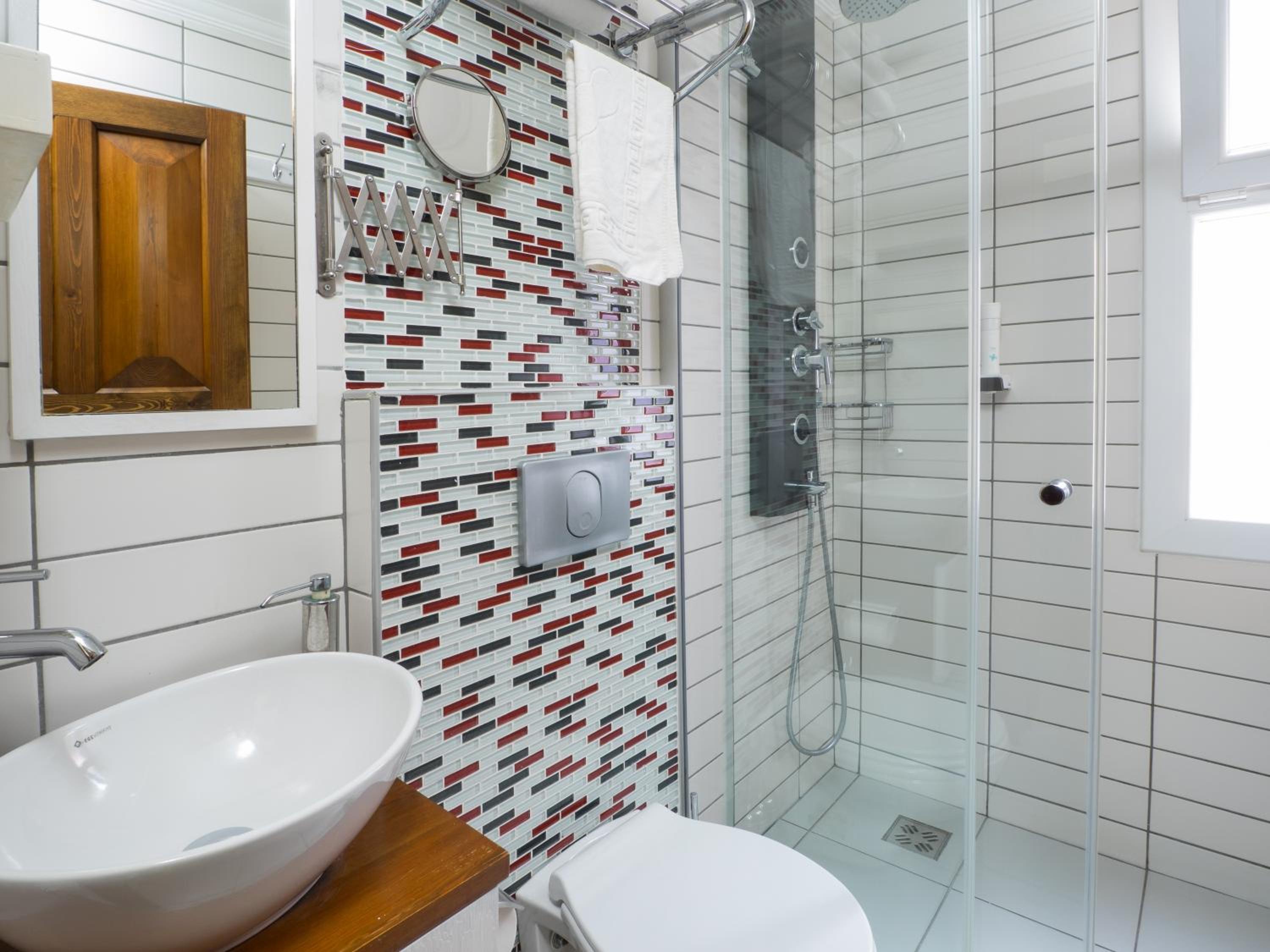 Hideaway - Image 141