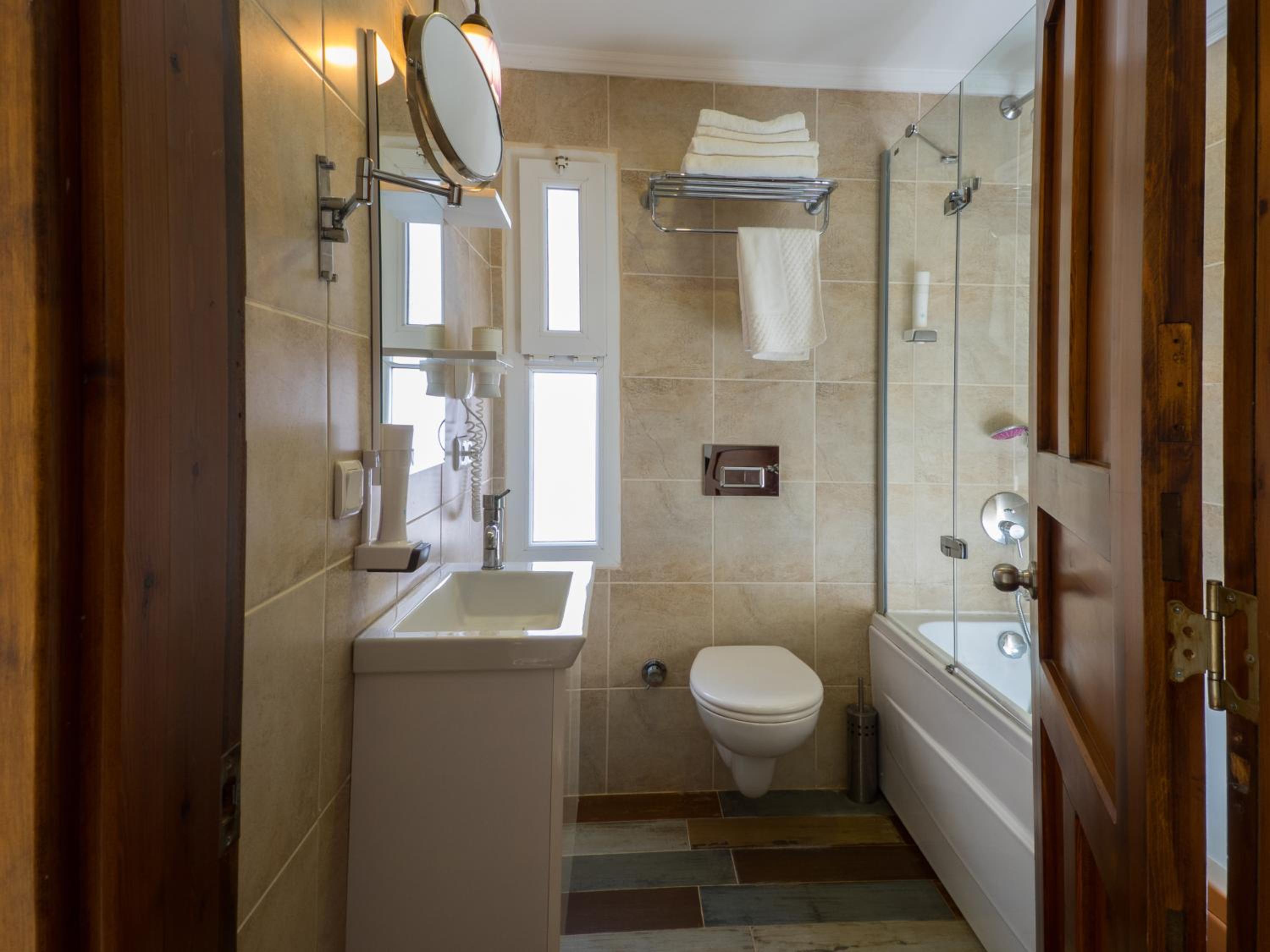 Hideaway - Image 148