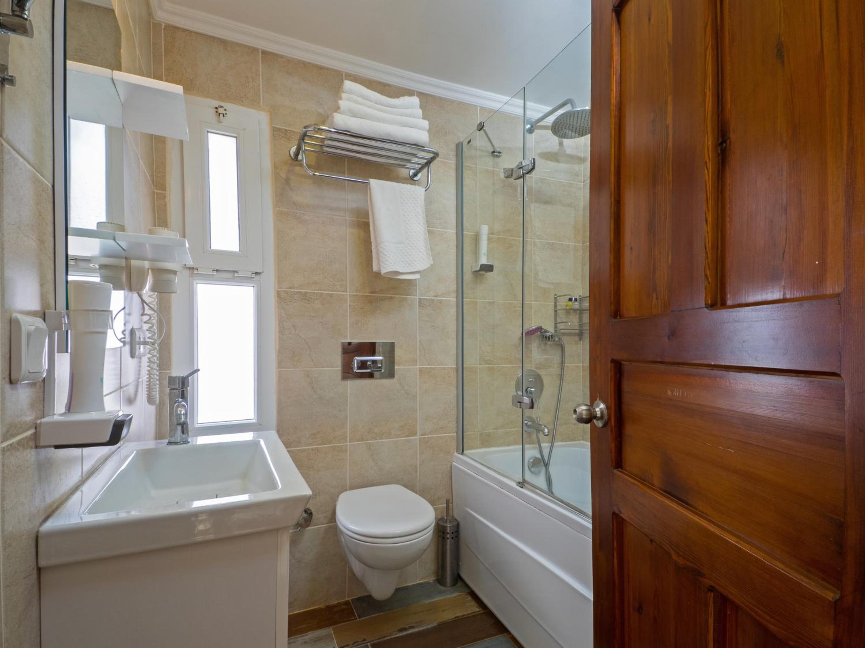 Hideaway - Image 150