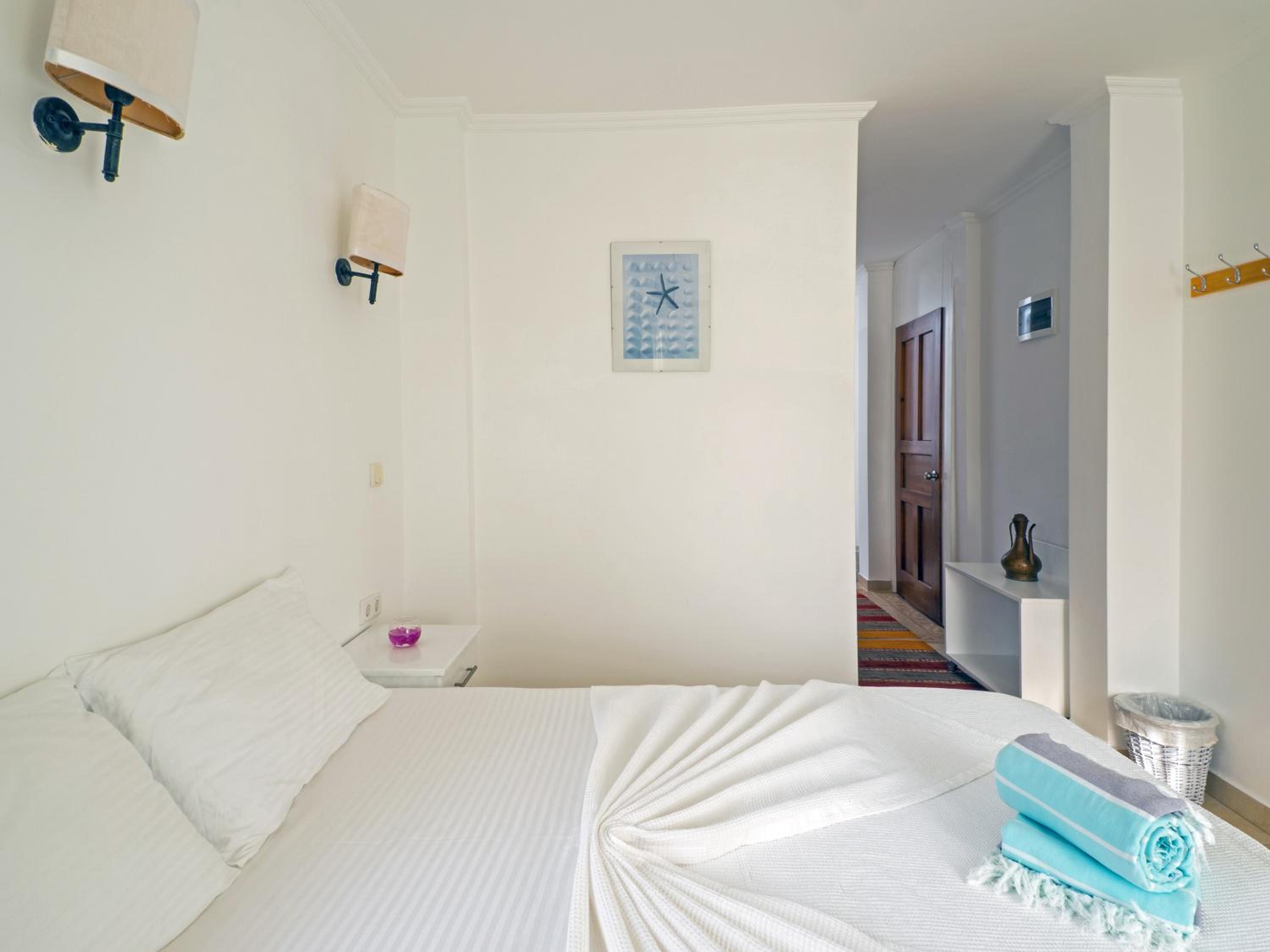 Hideaway - Image 131