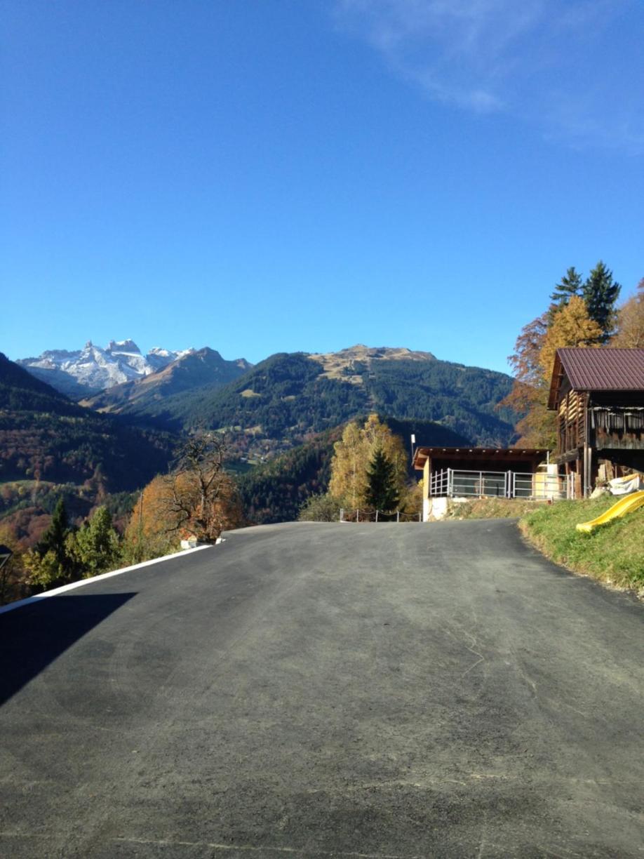 Haus grüner Wald
