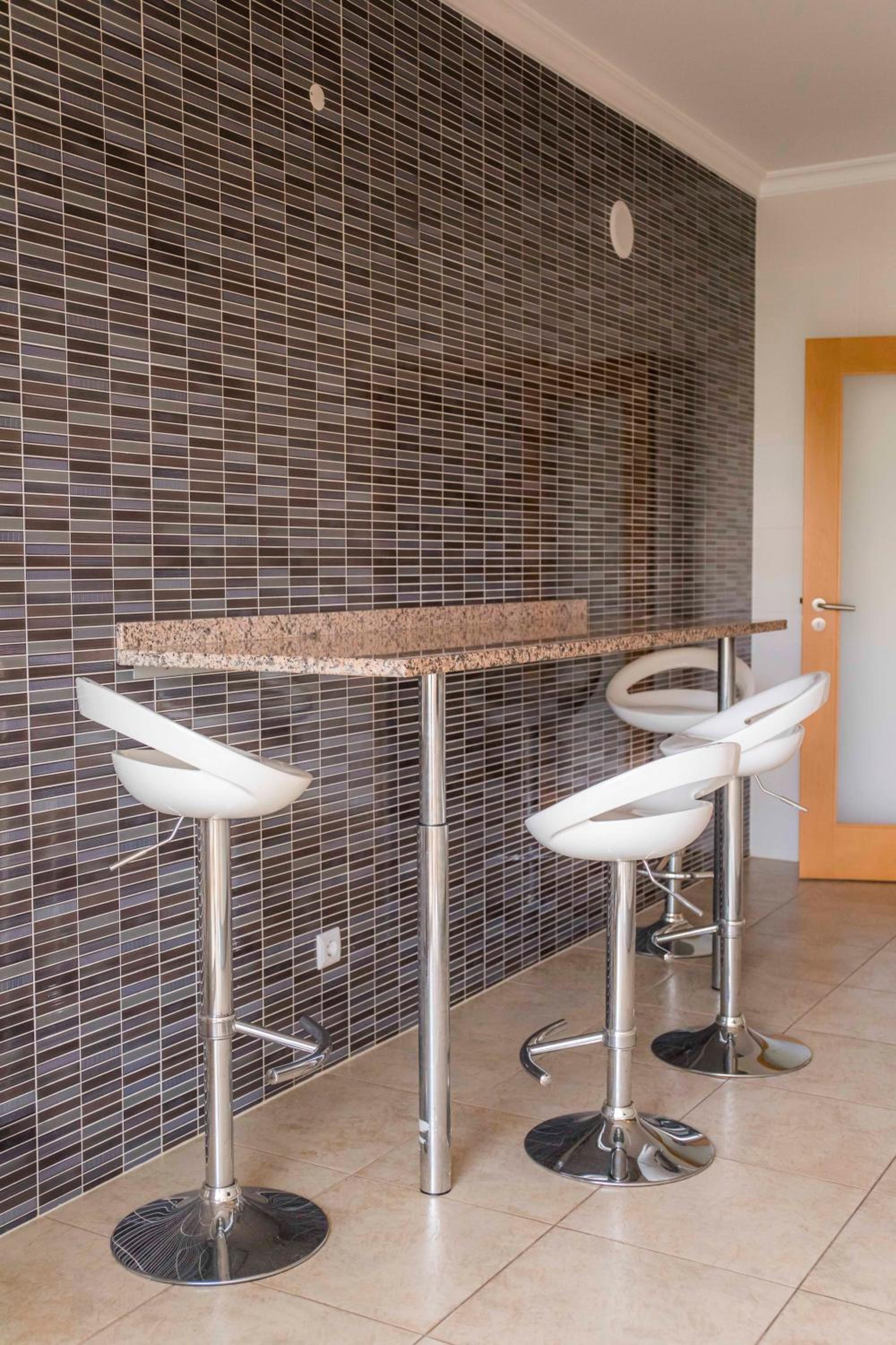 C02 - Luxury 3 Bed With Pool View