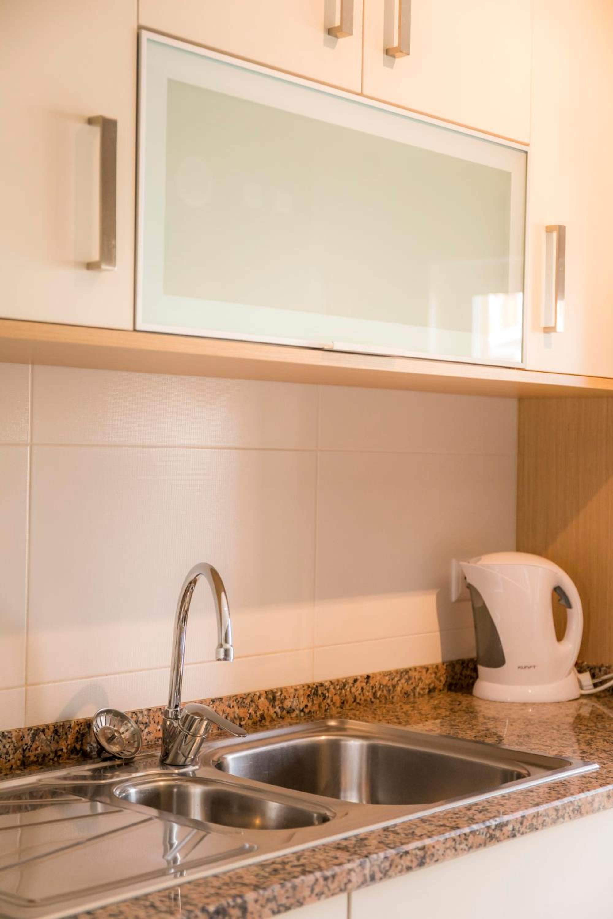 C02 - Luxury 3 Bed With Pool View