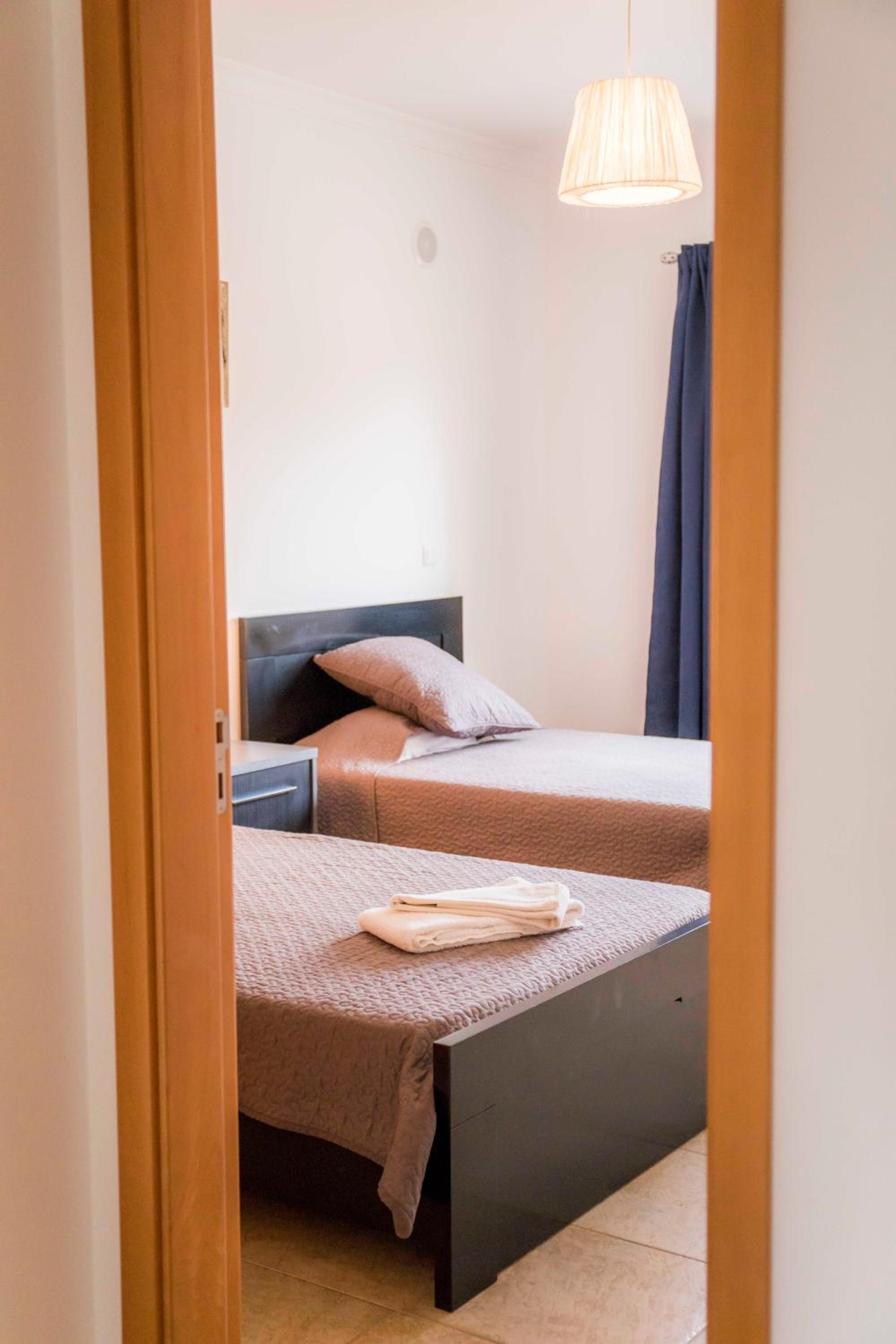 C02 - Luxury 3 Bed With Pool View