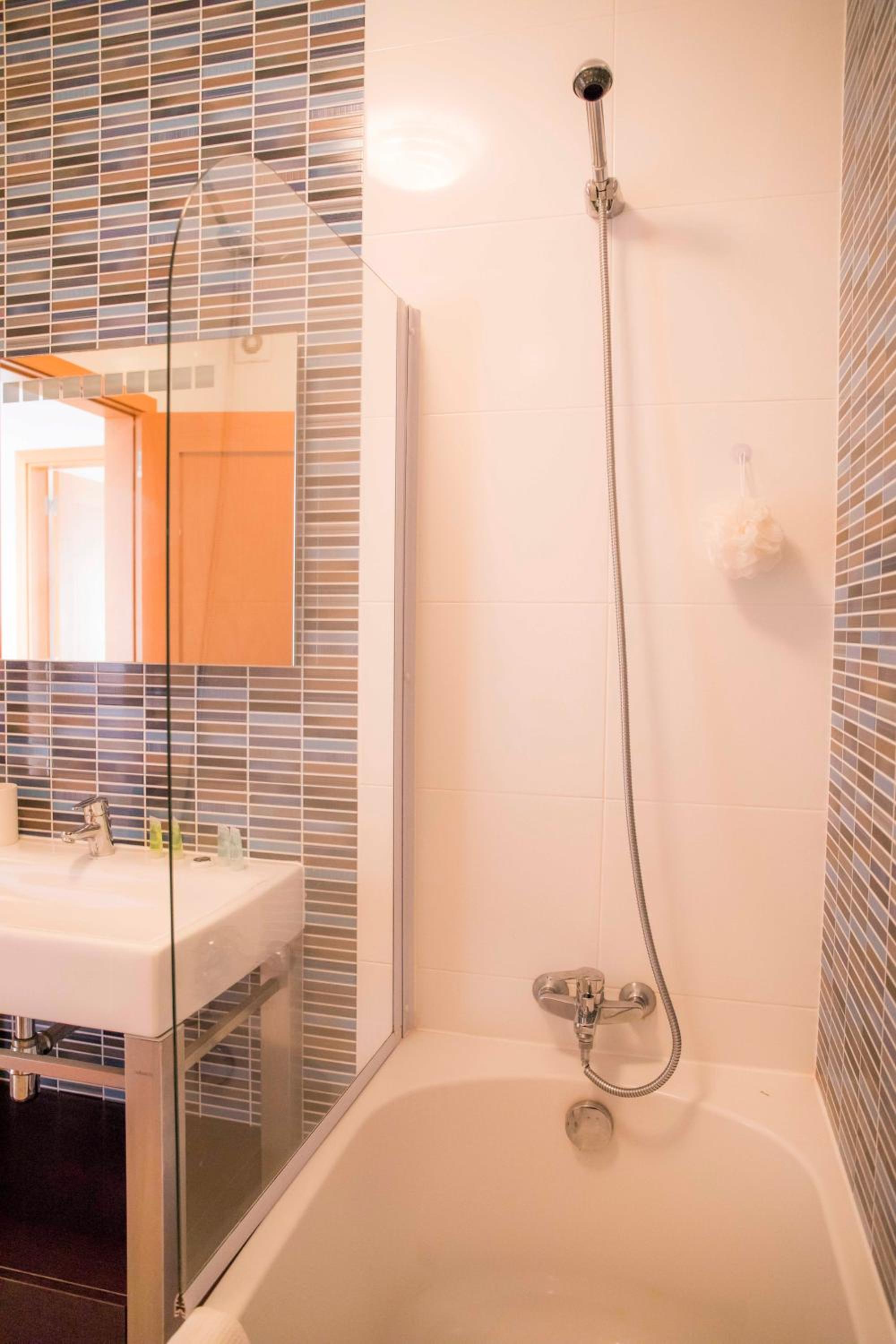 C02 - Luxury 3 Bed With Pool View
