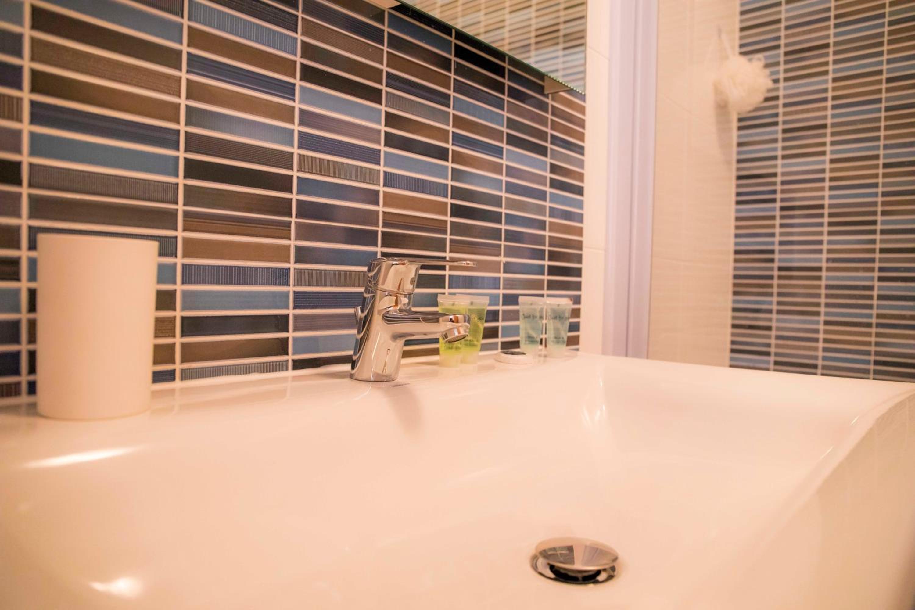 C02 - Luxury 3 Bed With Pool View