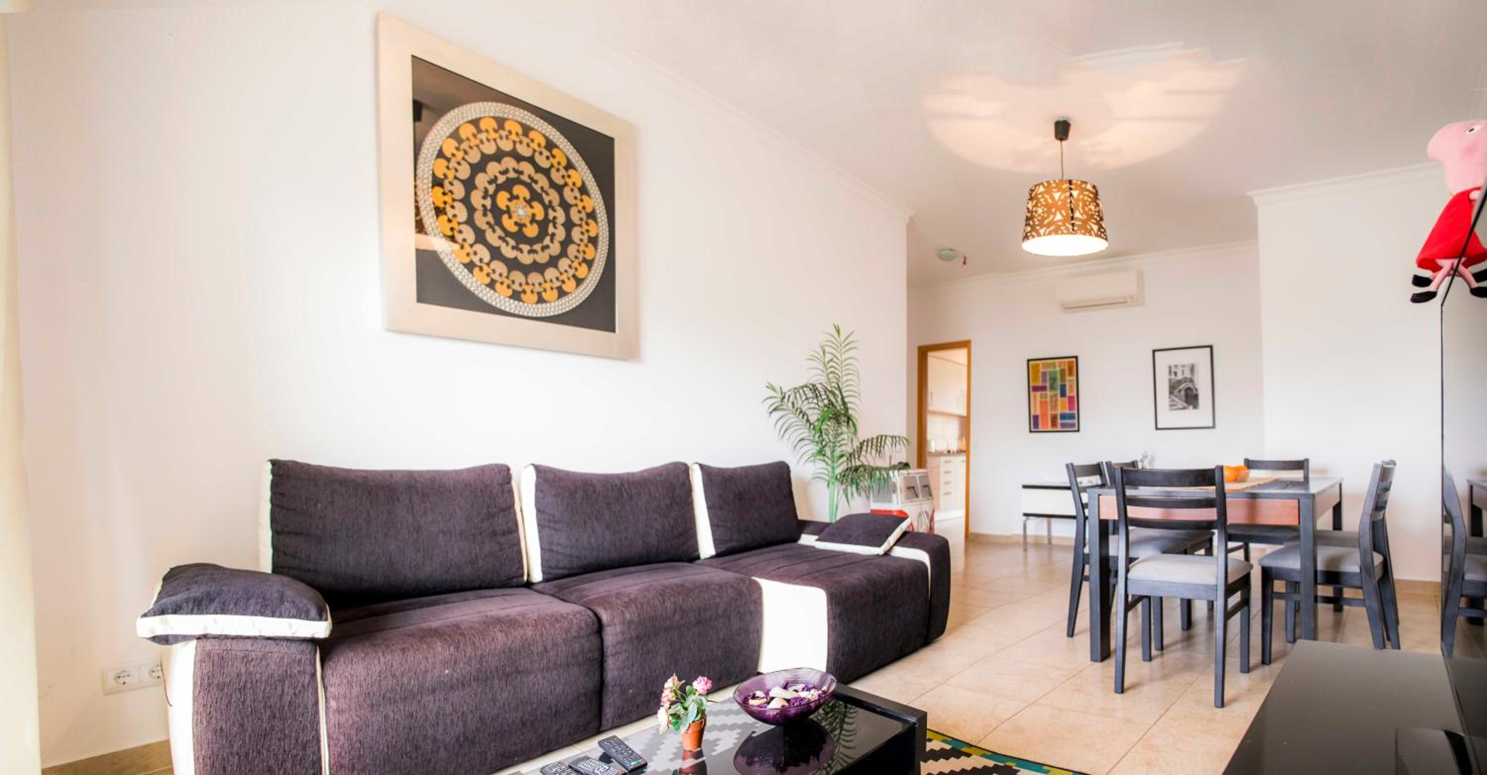 C02 - Luxury 3 Bed With Pool View